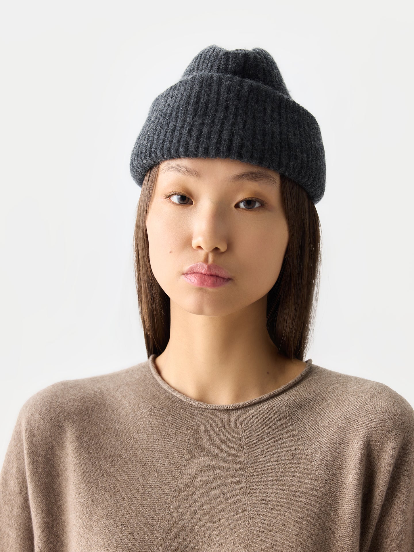 Bonnet marin unisexe en cachemire plié couleur gris taupe | GOBI Cashmere