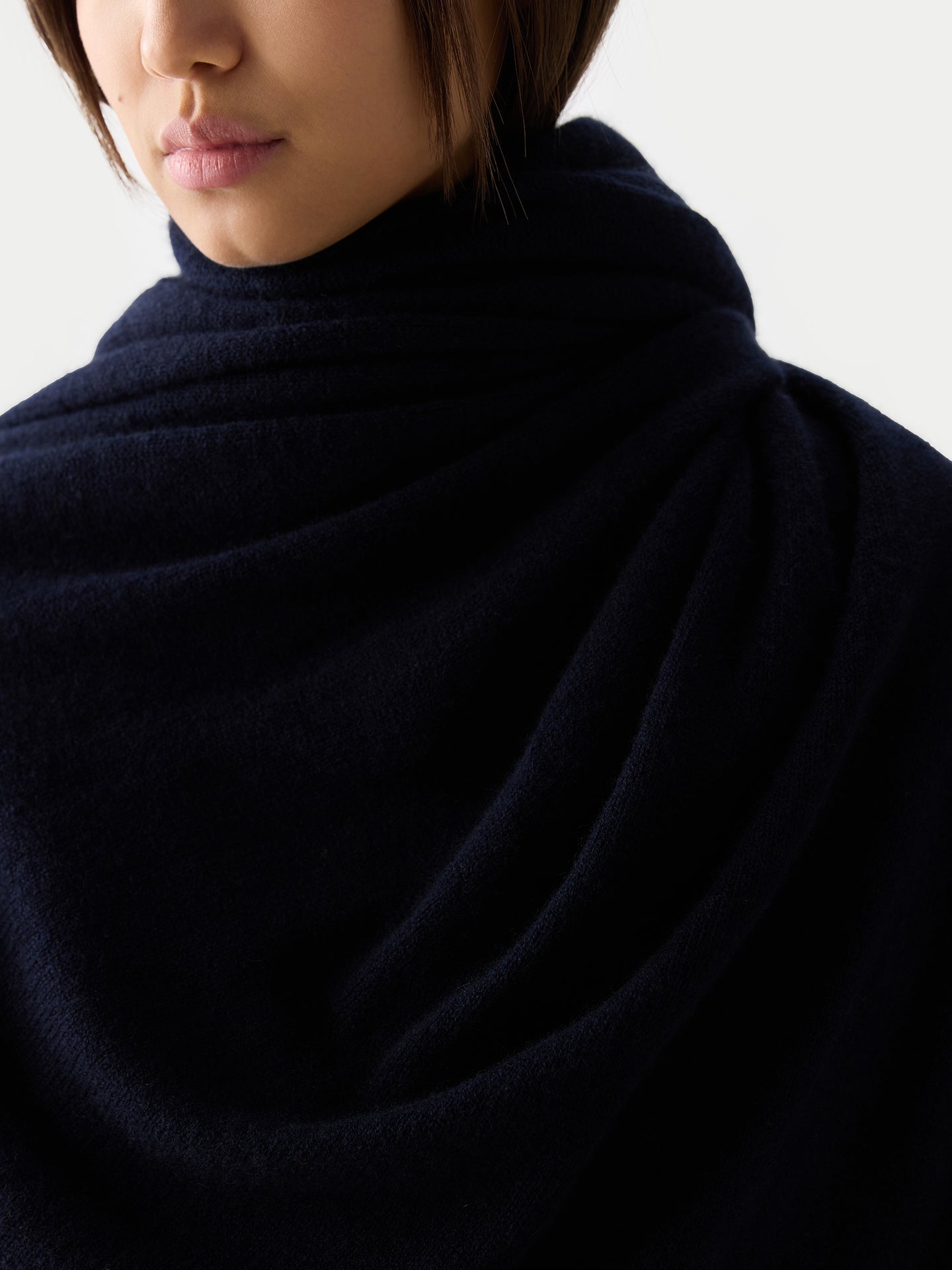 GOBI Cashmere - Accessoires Châle en cachemire couleur marine e noir