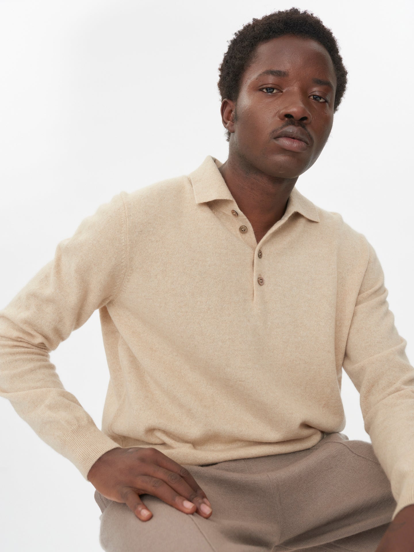 Pull col polo en Cachemire pour hommes Taupe - Gobi Cashmere