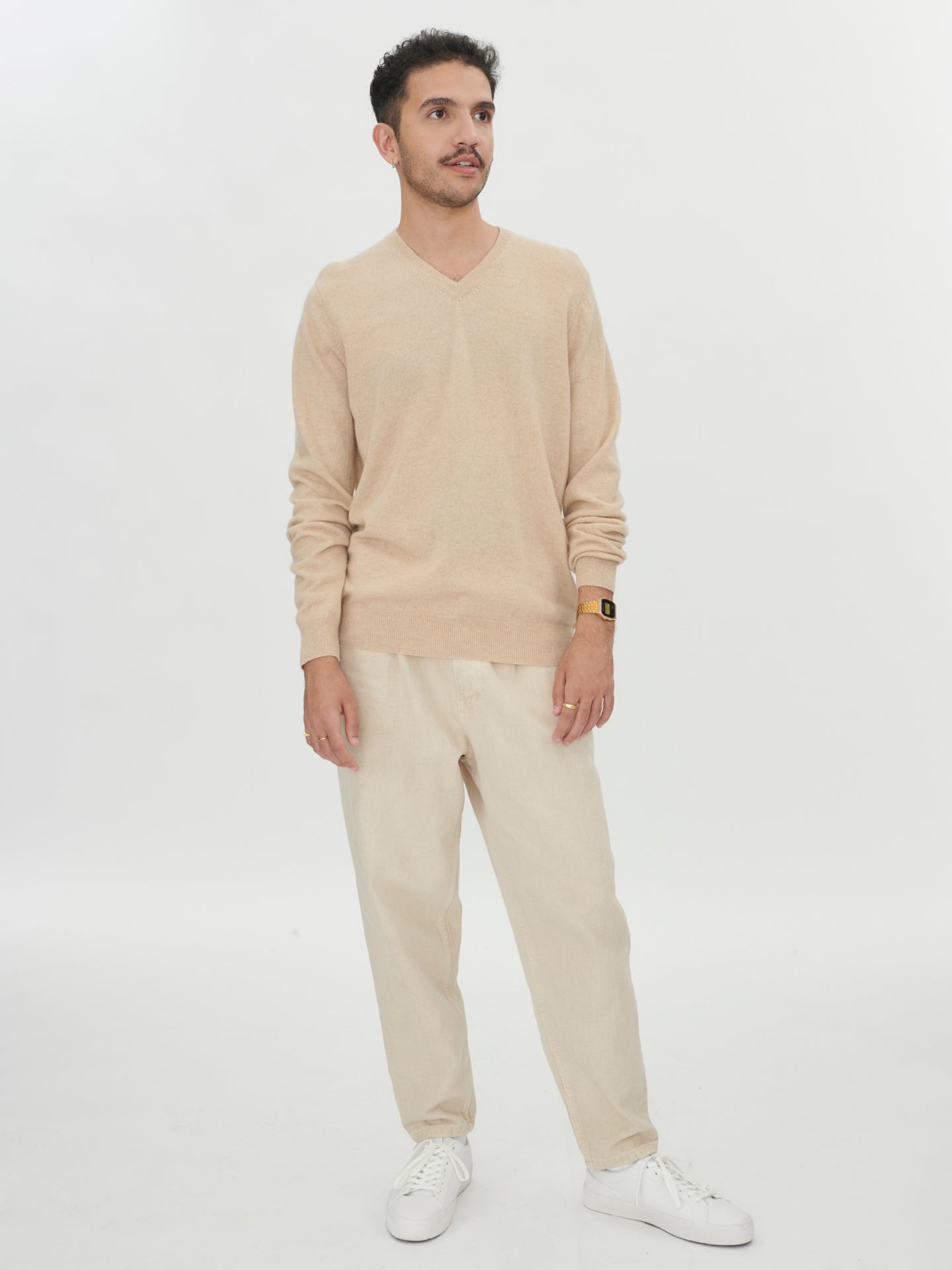 Pull col en V en Cachemire pour hommes Taupe - Gobi Cashmere