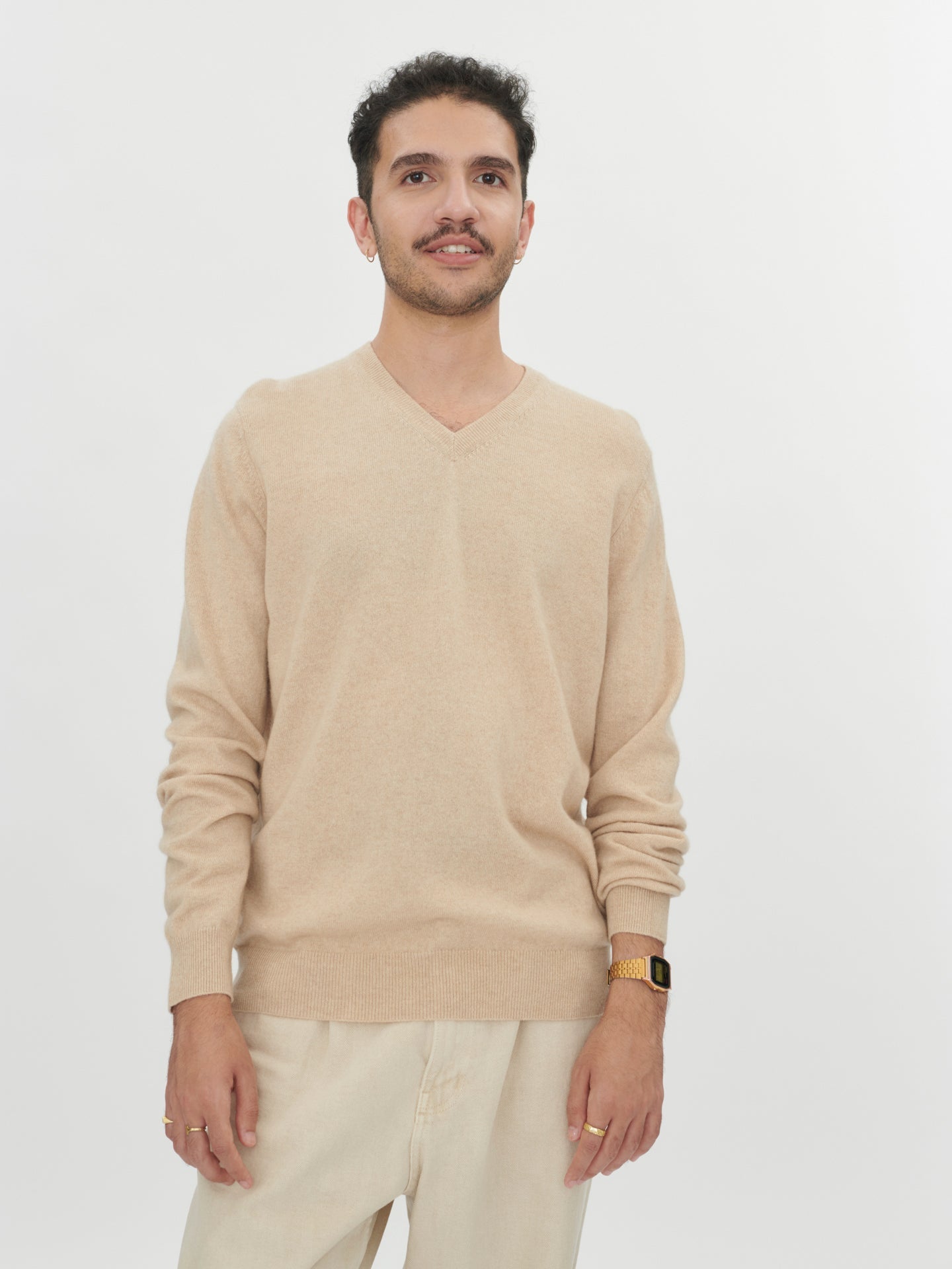 Pull col en V en Cachemire pour hommes Taupe - Gobi Cashmere