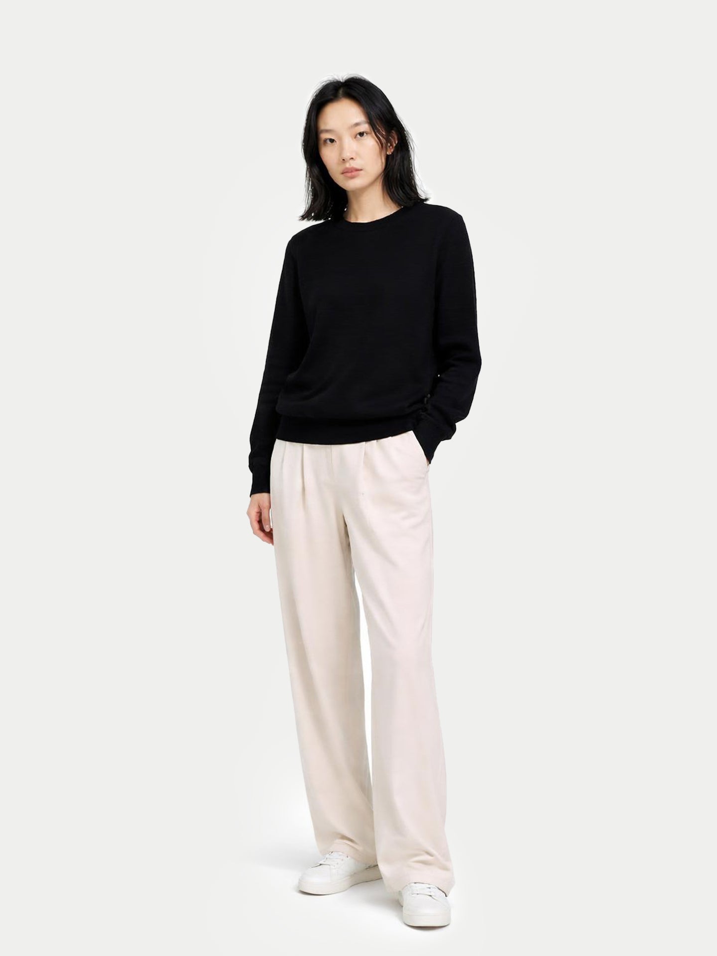 Pull col rond en cachemire Essential pour femmes Noir - Gobi Cashmere