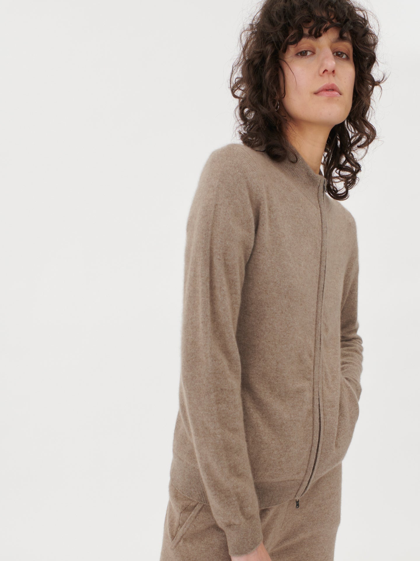 Cardigan zippé  en Cachemire pour femmes Taupe - Gobi Cashmere
