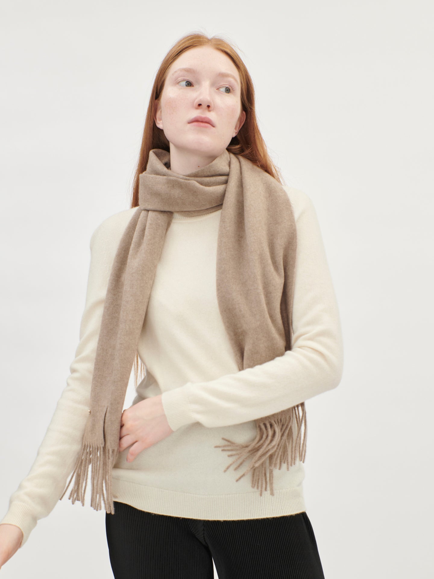 Écharpe avec franges en cachemire pour unisex Couleur Organique Taupe - Gobi Cashmere 