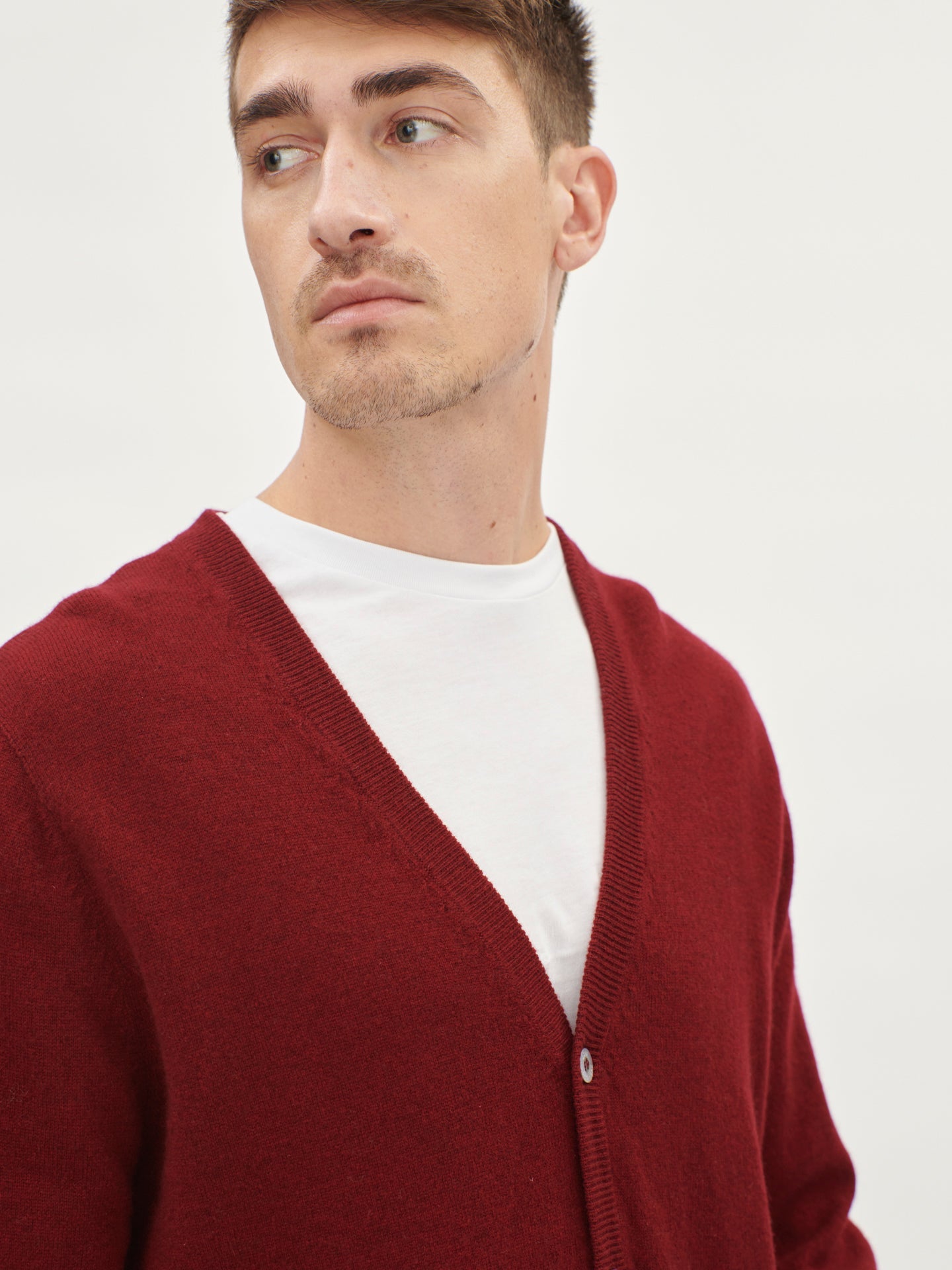 Cardigan a col V en Cachemire pour hommes Rouge - Gobi Cashmere