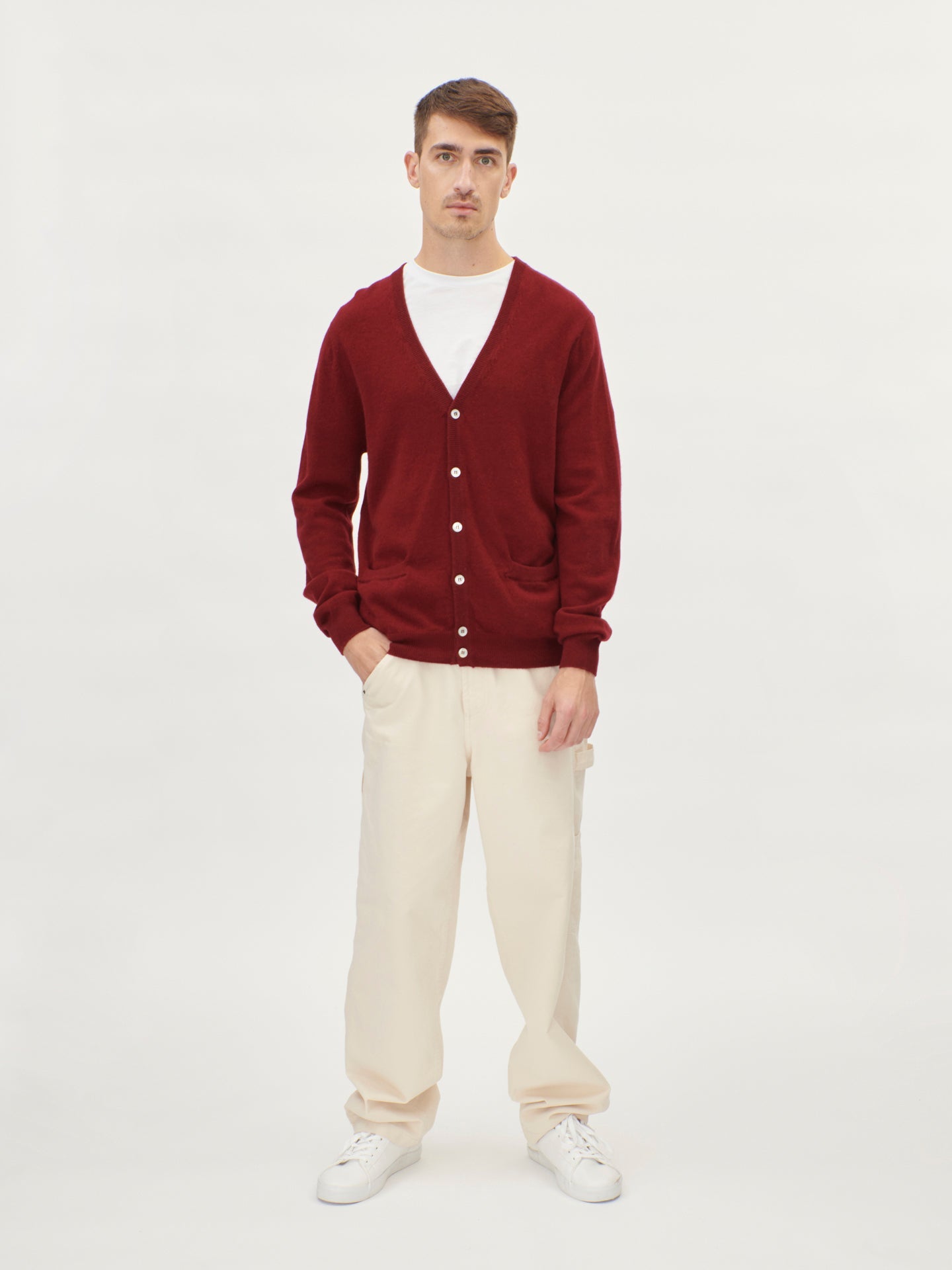 Cardigan a col V en Cachemire pour hommes Rouge - Gobi Cashmere