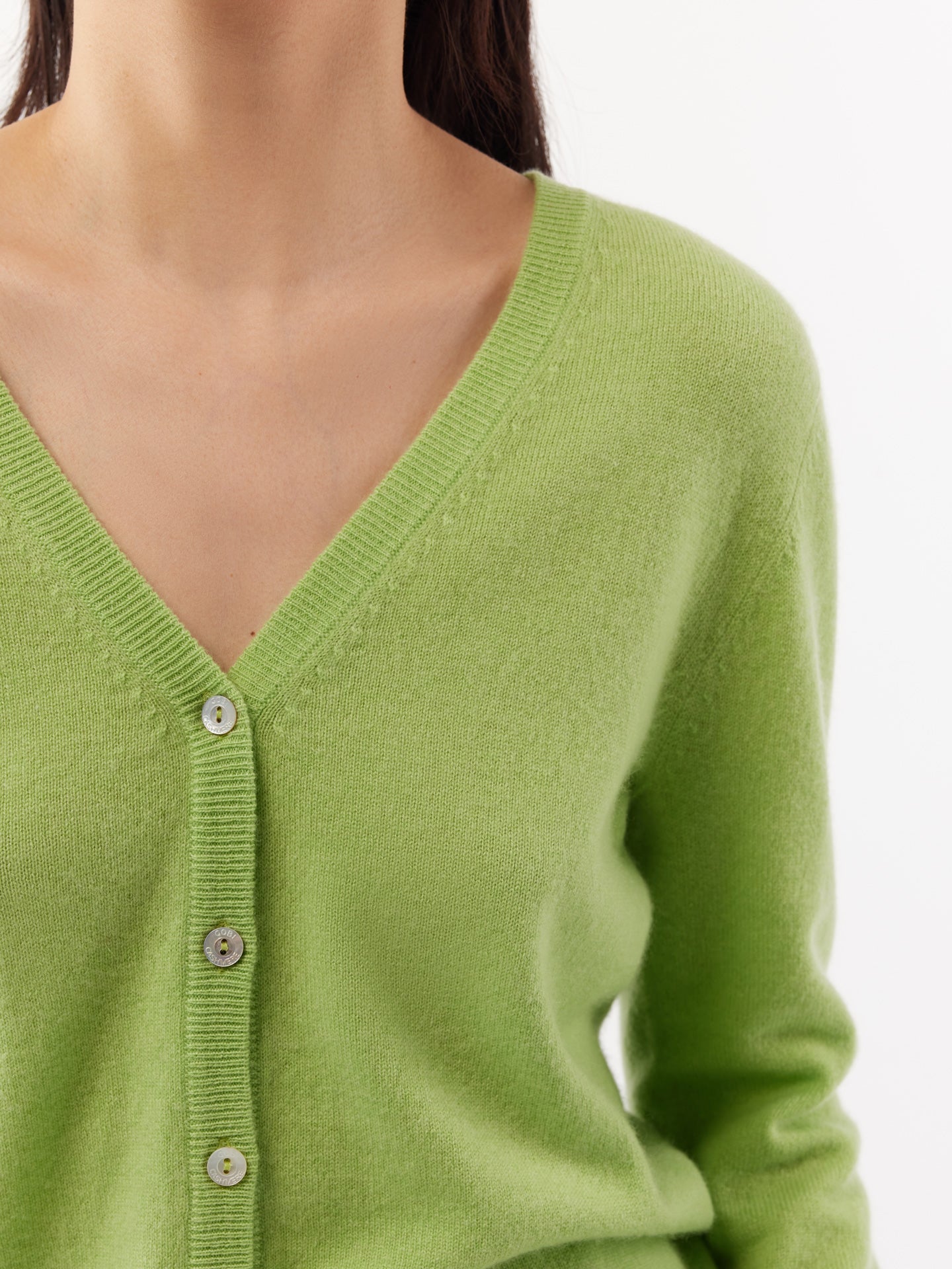 Cardigan col en V en Cachemire pour femmes vert - Gobi Cashmere