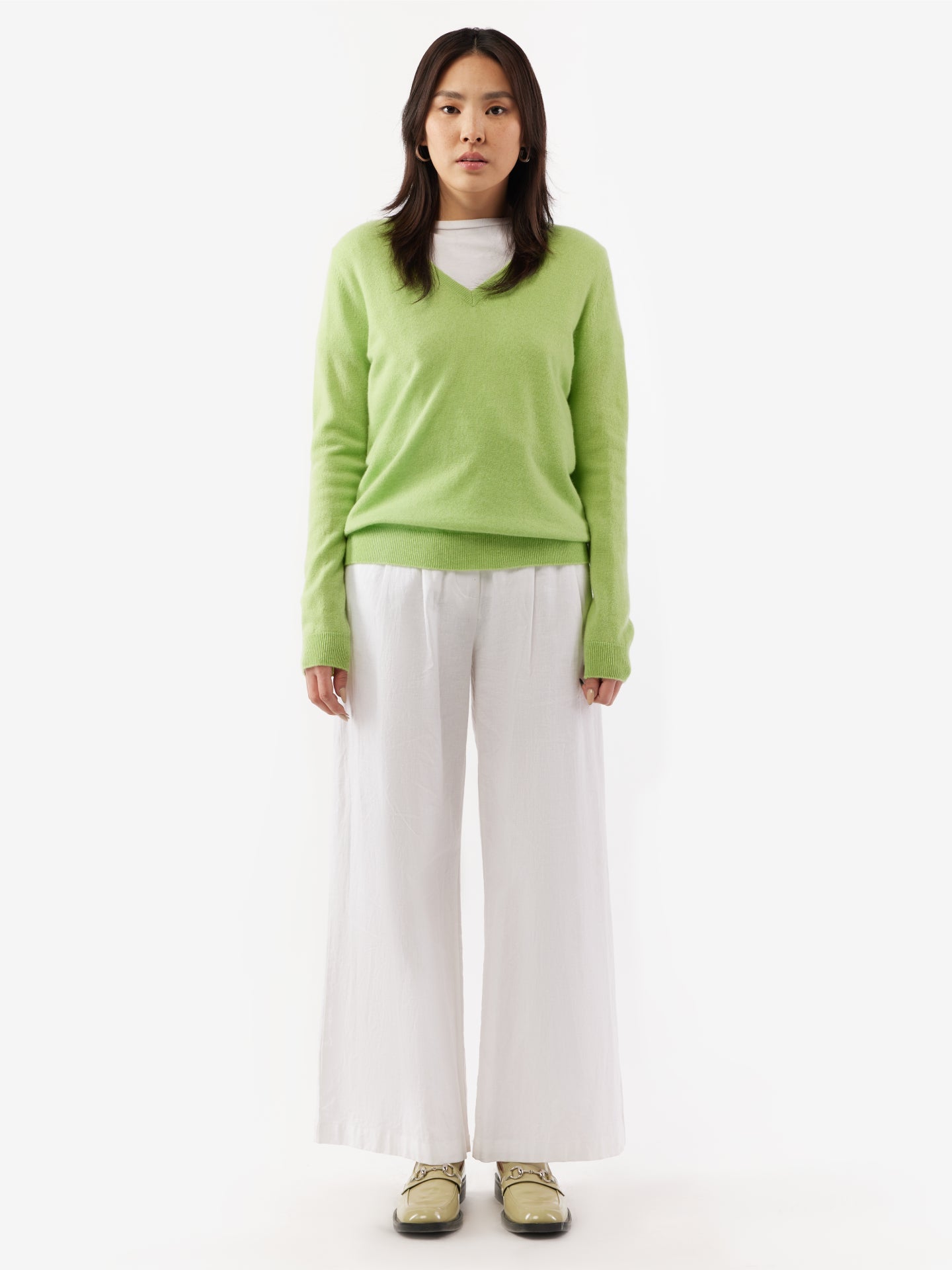 Pull col en V en Cachemire pour femmes vert - Gobi Cashmere
