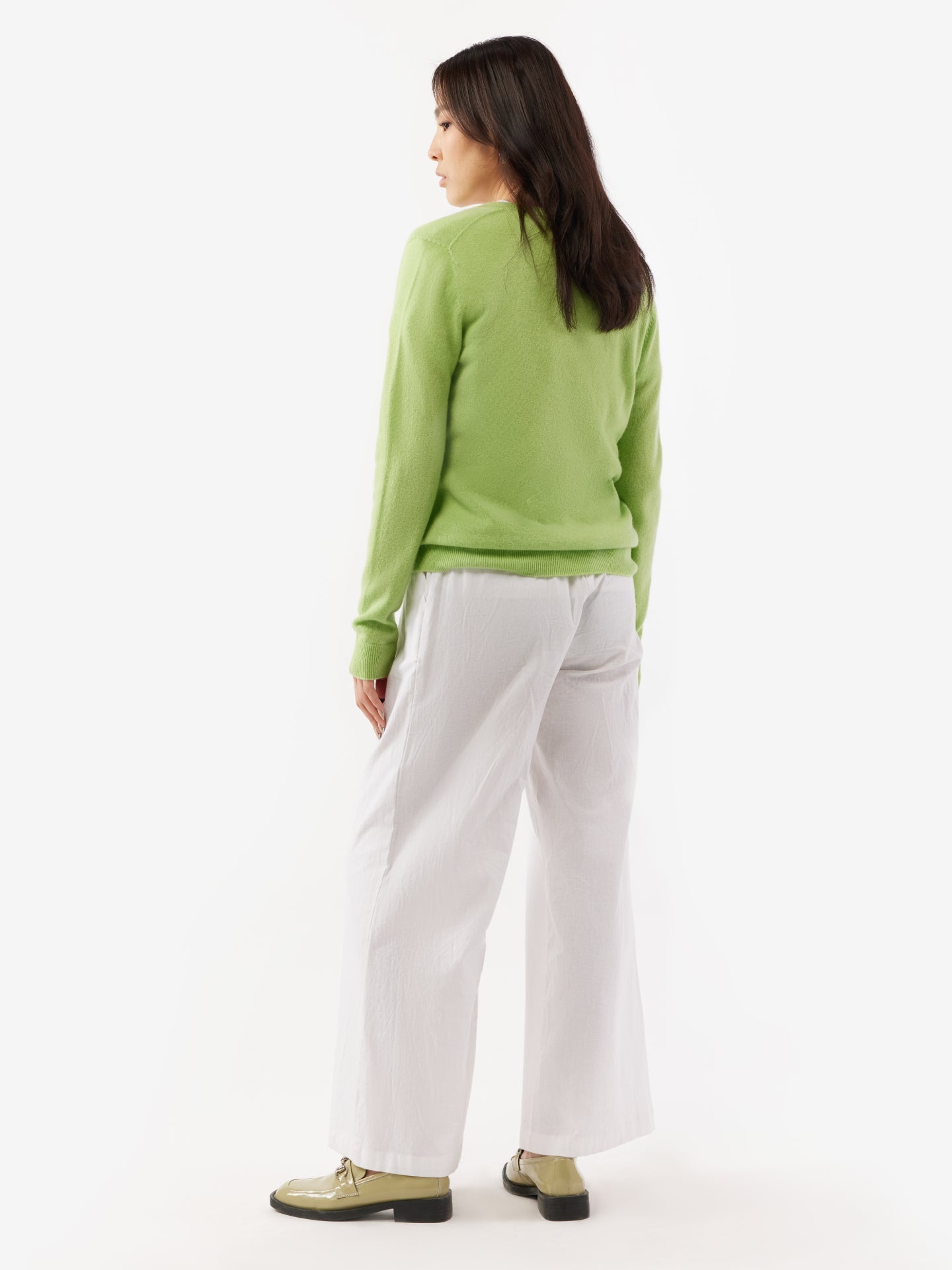 Pull col en V en Cachemire pour femmes vert - Gobi Cashmere
