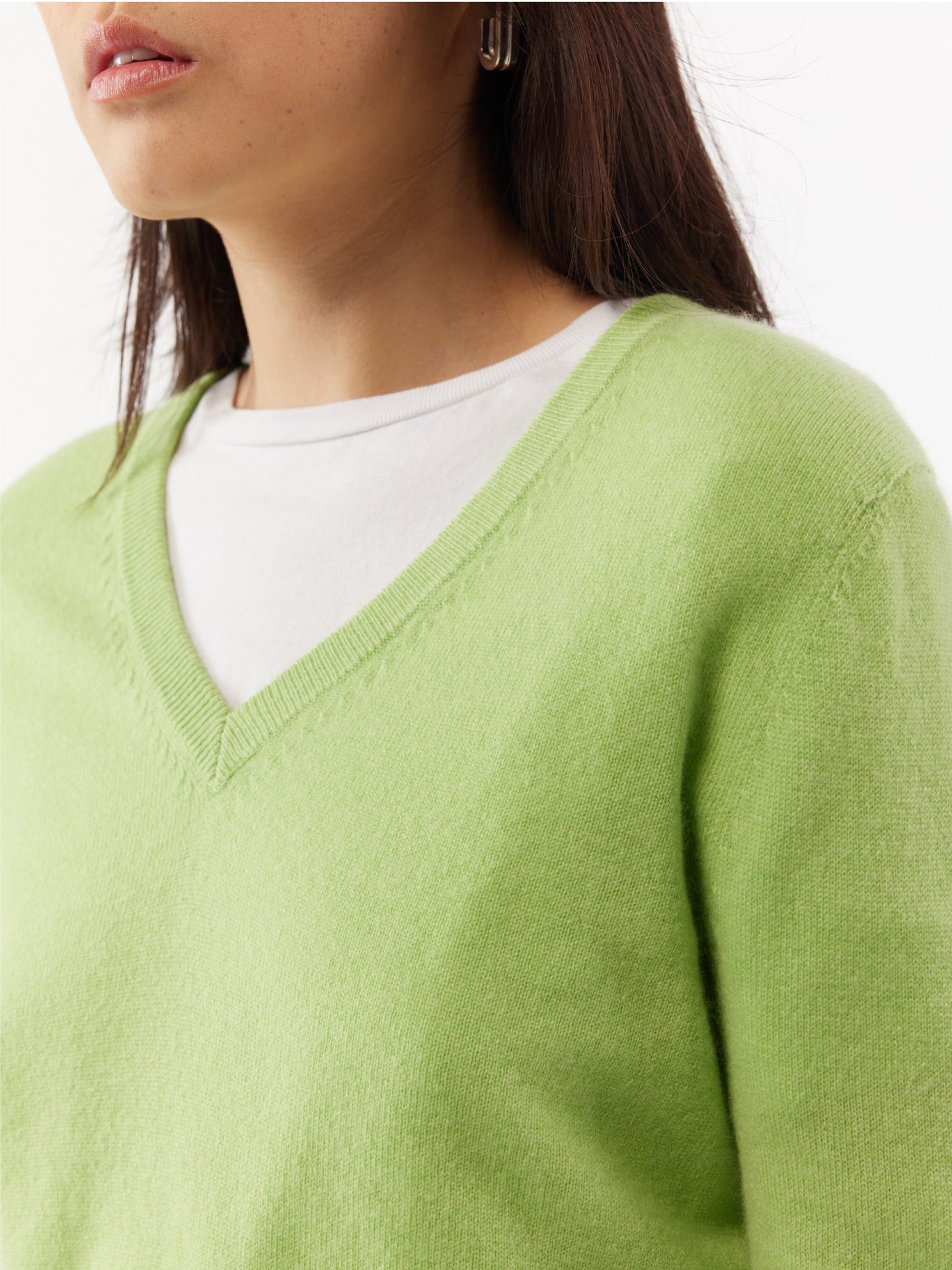 Pull col en V en Cachemire pour femmes vert - Gobi Cashmere