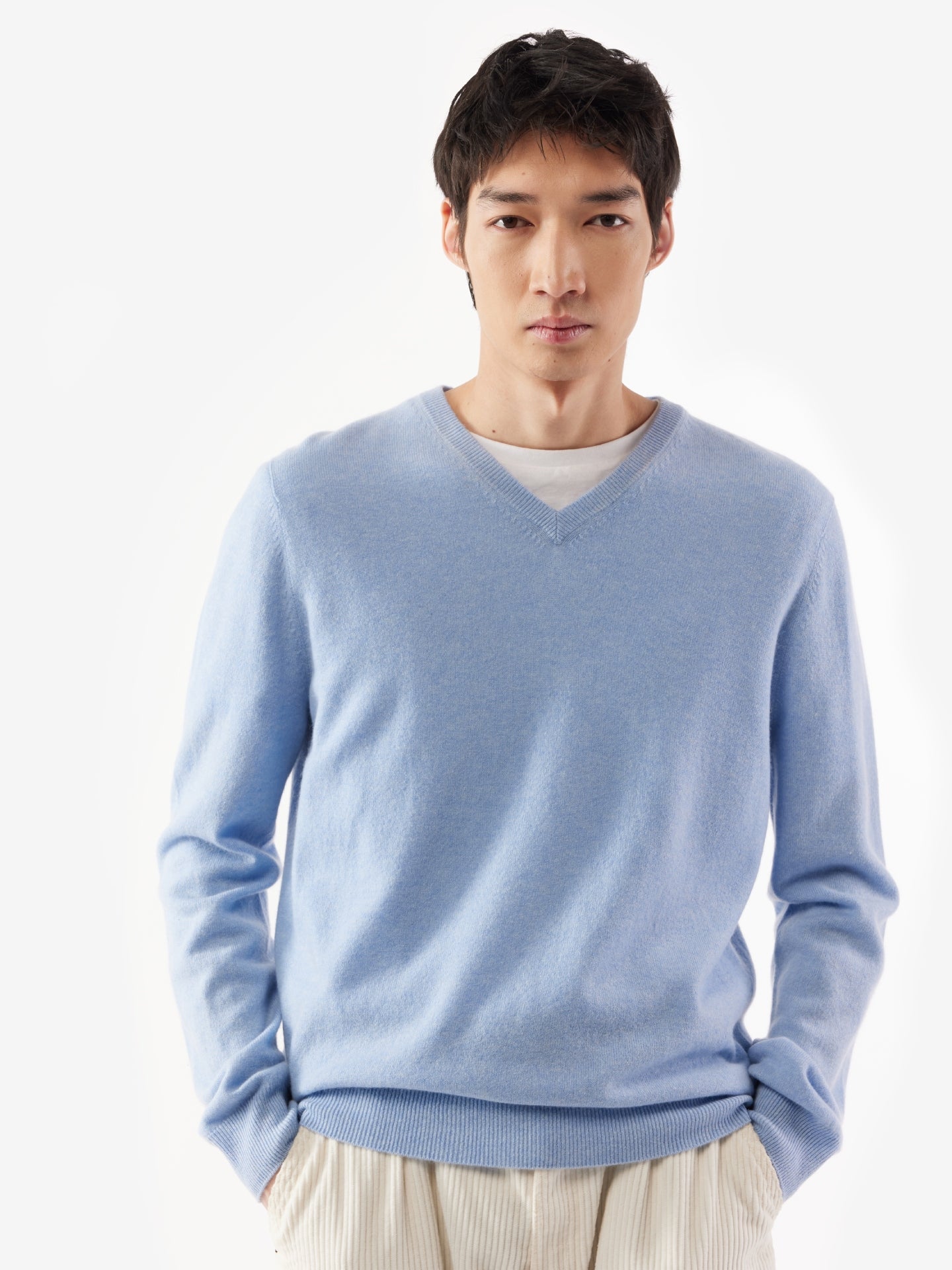 Pull col en V en Cachemire pour hommes Marin - Gobi Cashmere