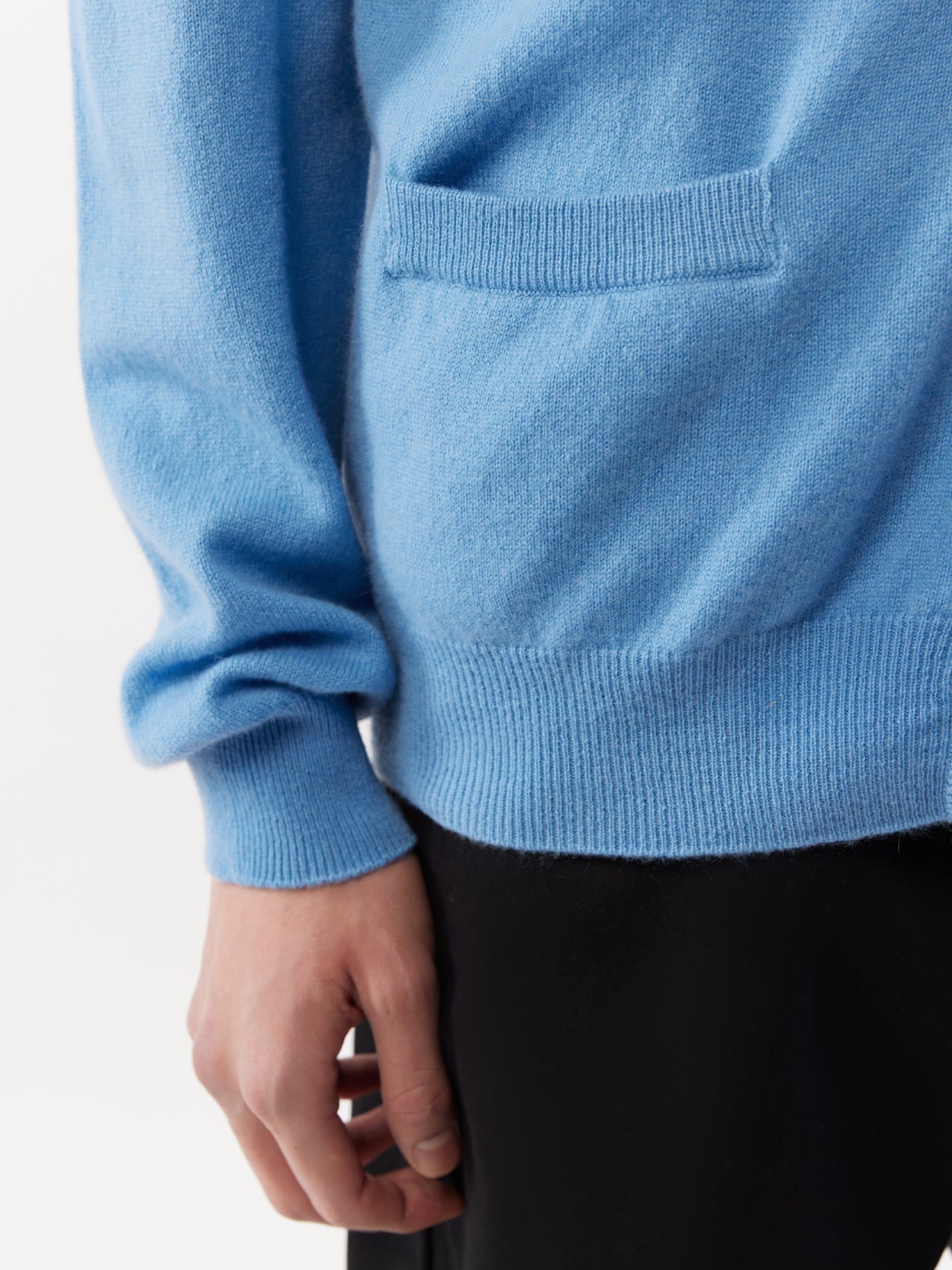 Cardigan a col V en Cachemire pour hommes Marin - Gobi Cashmere