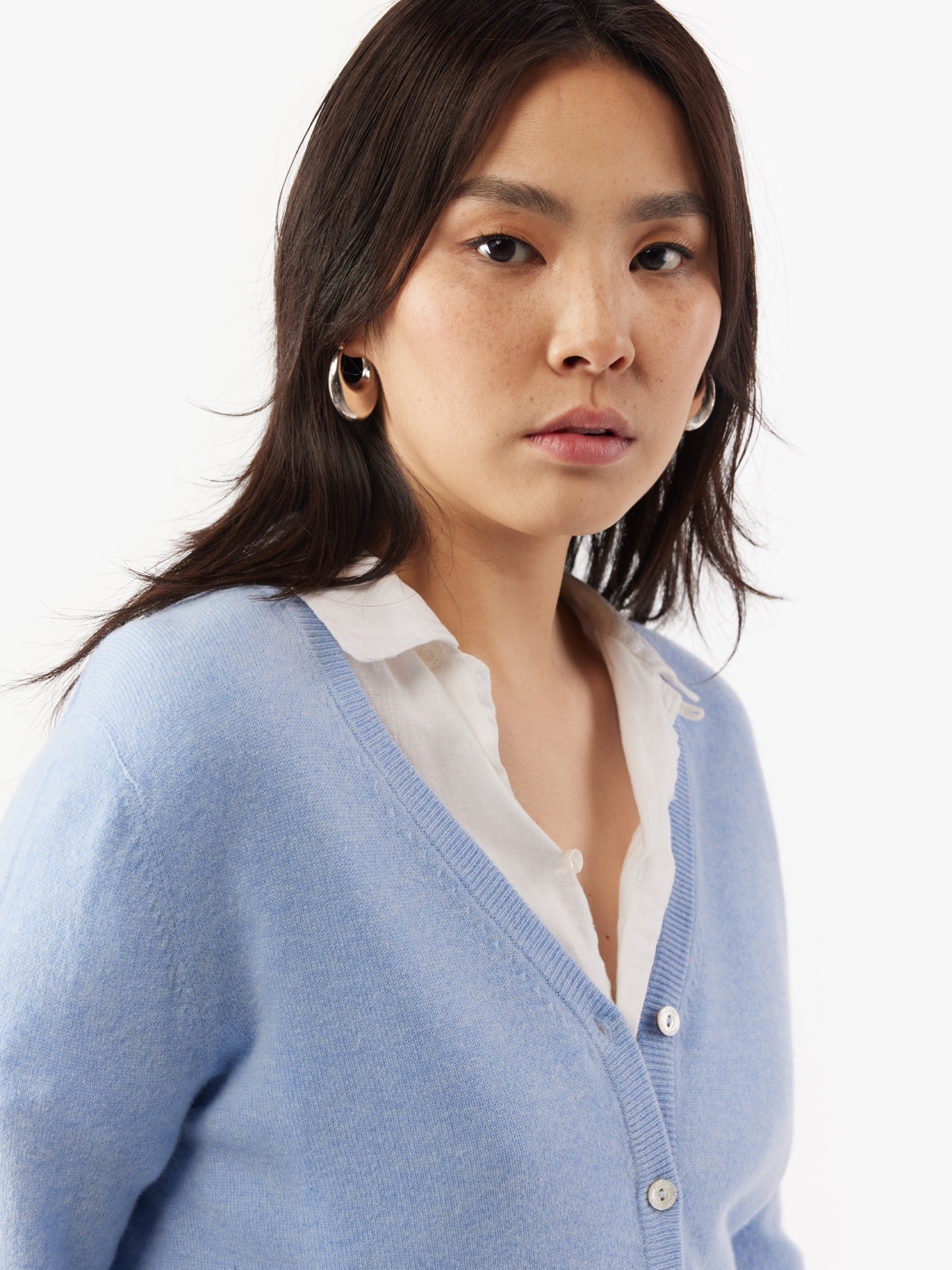 Cardigan col en V en Cachemire pour femmes Marin - Gobi Cashmere