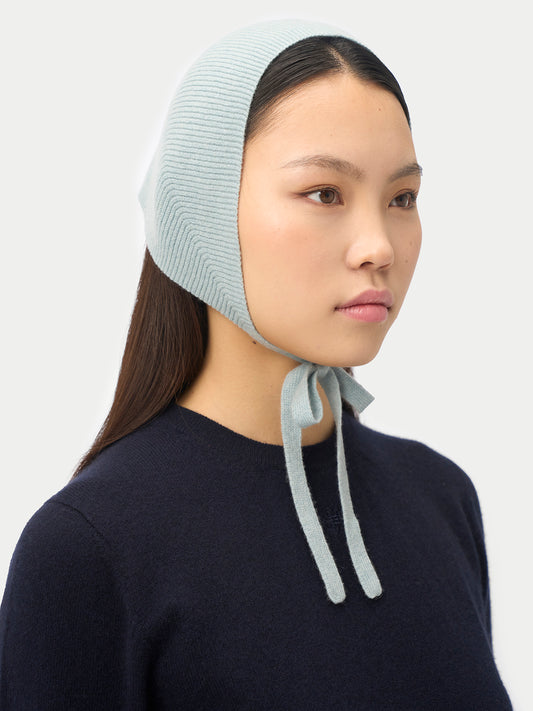 Bonnet bleu vapeur en cachemire femme couleur bleu | GOBI Cashmere