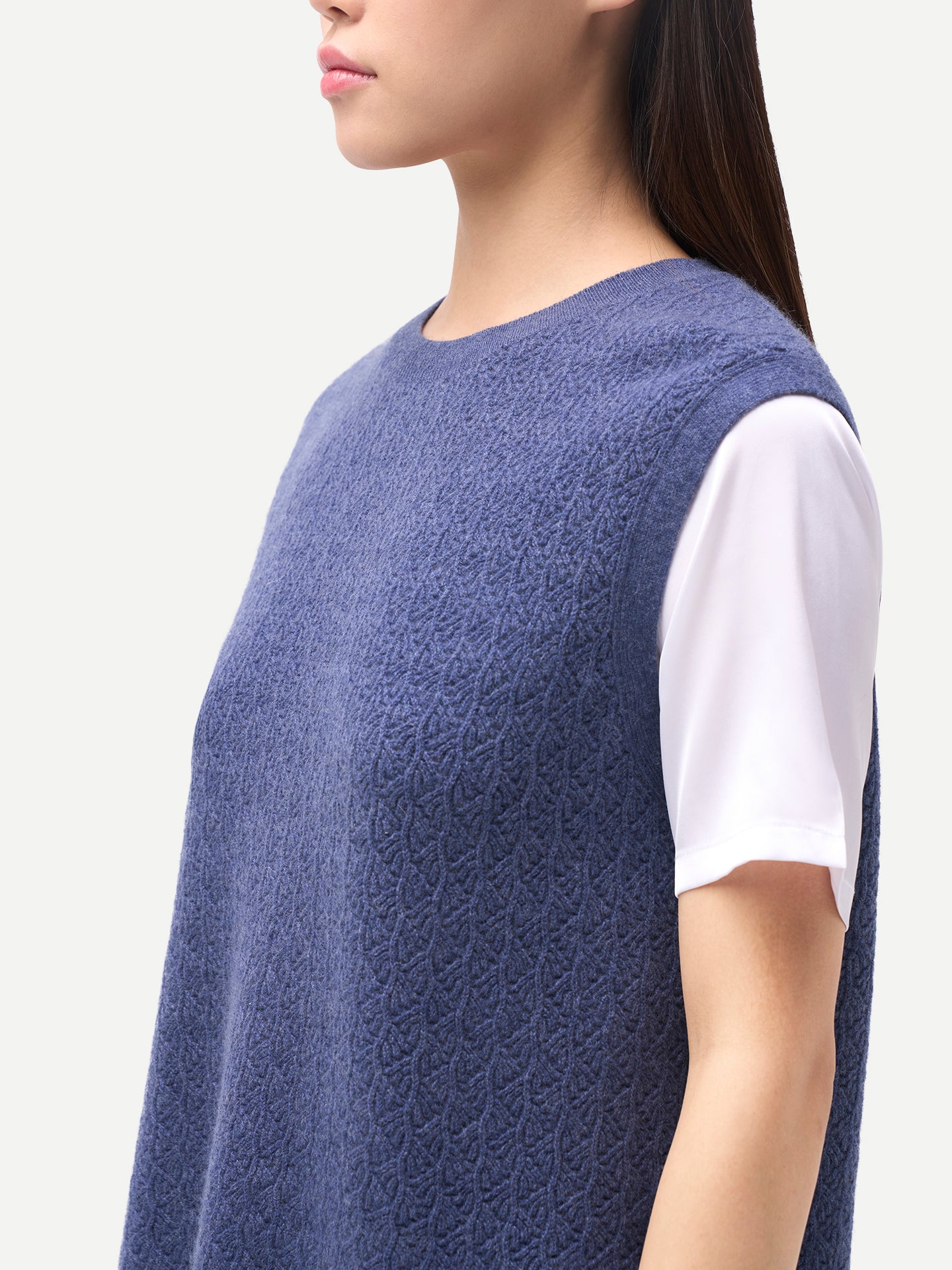 Gilet Cachemire Col Rond Texturé Femme couleur marine | GOBI Cashmere