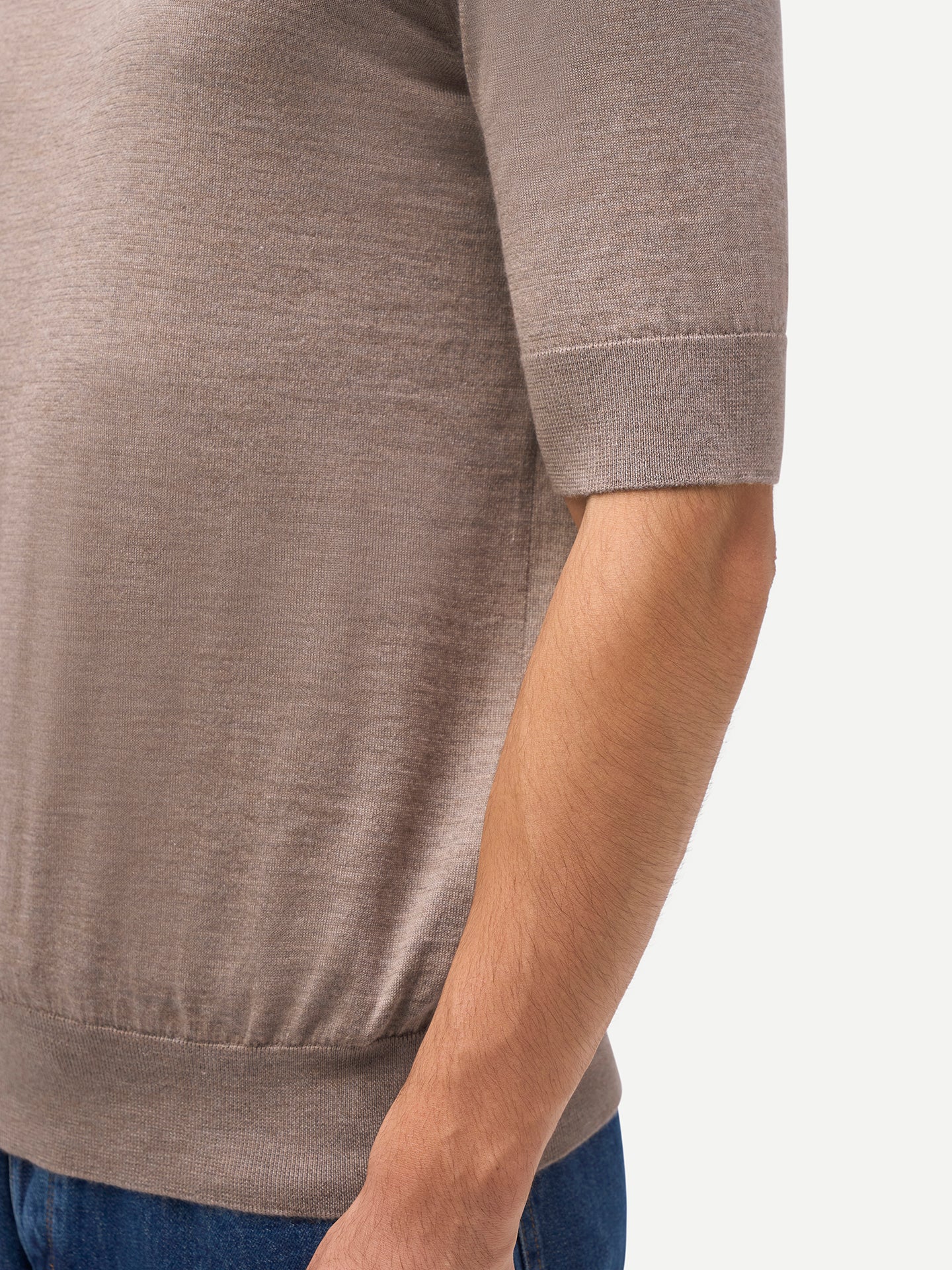 T-shirt en soie et cachemire pour homme couleur taupe- Gobi Cashmere
