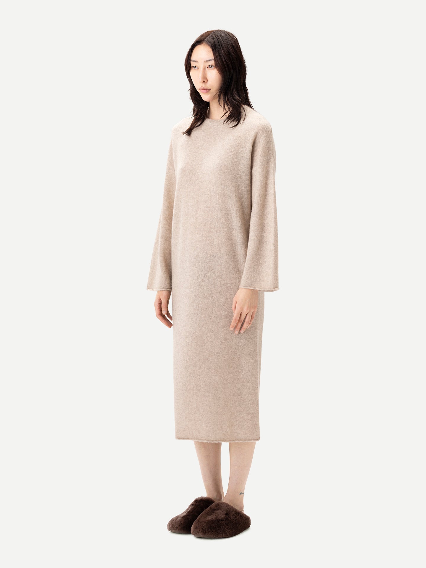 Robe longue femme en cachemire couleur gris chaud | GOBI Cashmere