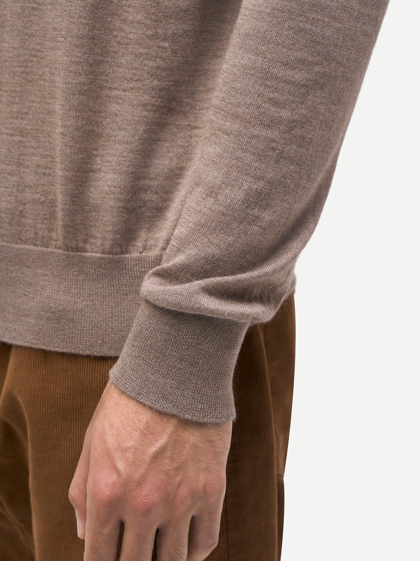 Pull homme en cachemire et soie à col montant