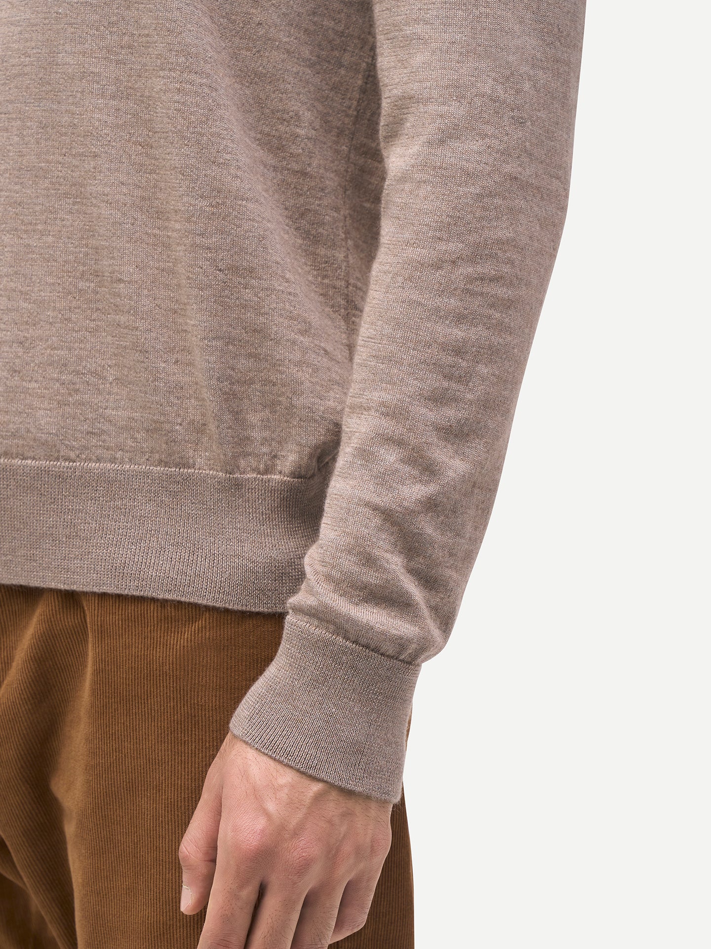 Pull en cachemire et soie à col rond Couleur Organique