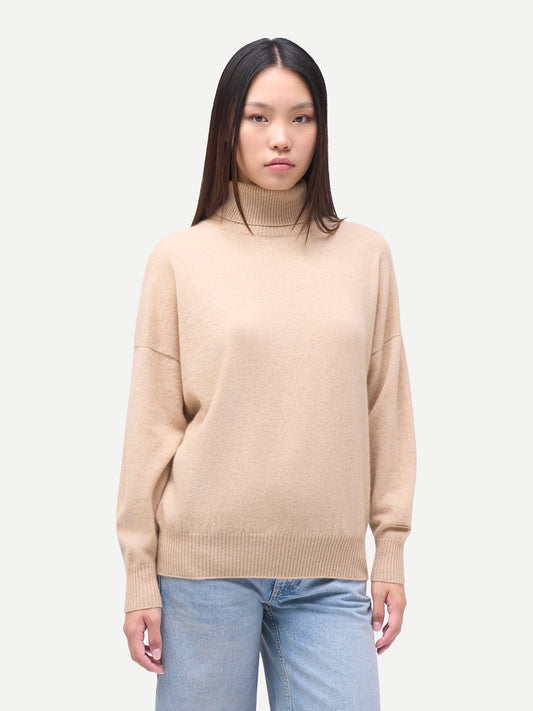 Pull en cachemire Mongol à col montant couleur beige | GOBI Cashmere