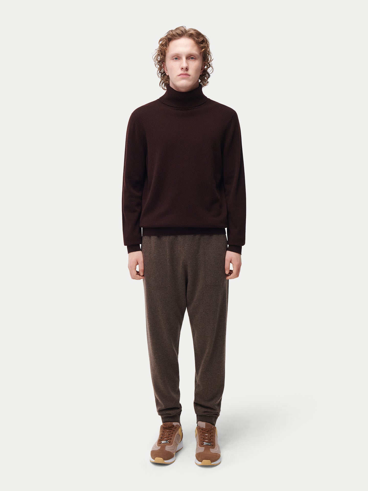Pull col roulé en cachemire Essential pour hommes