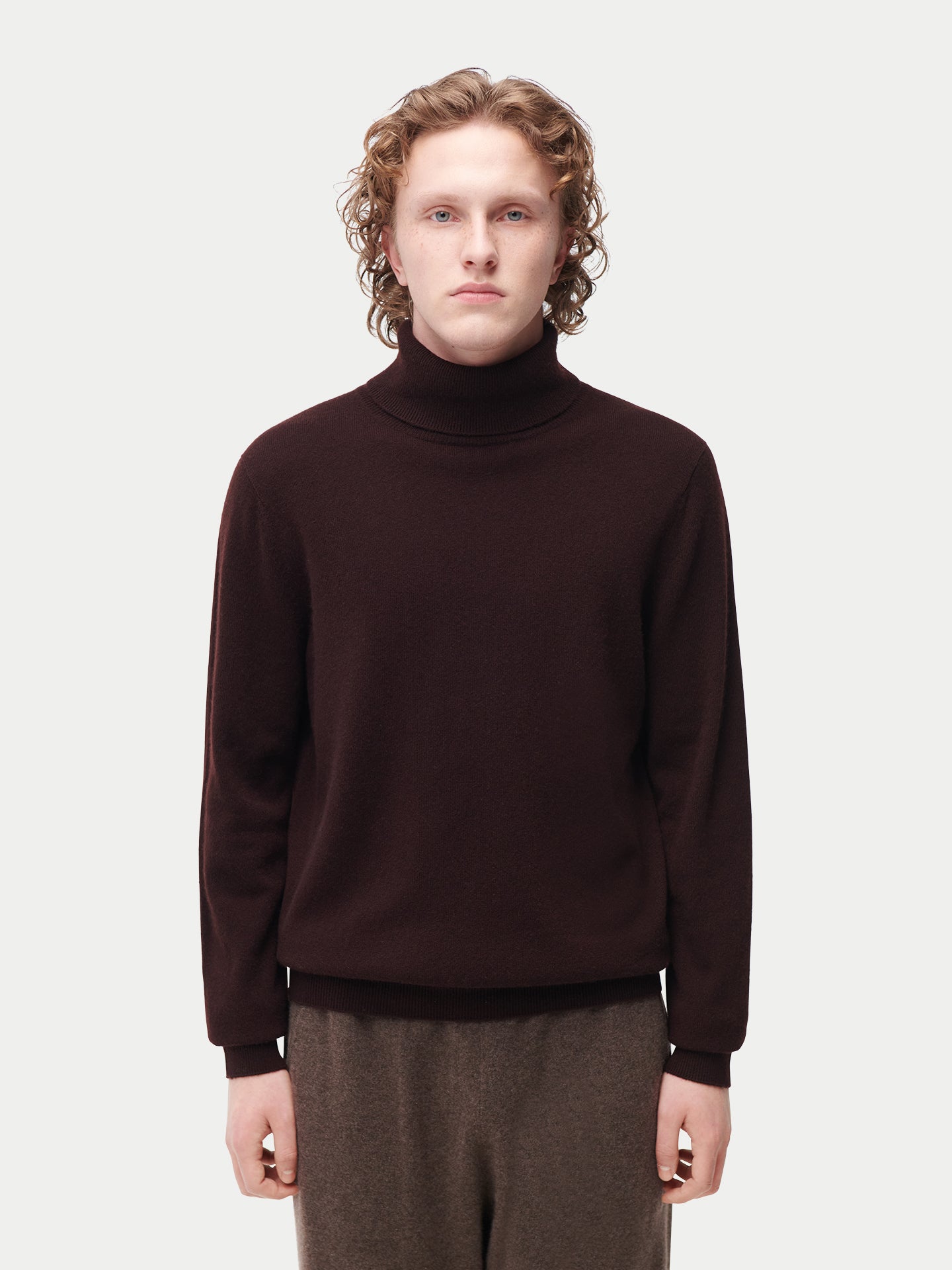 Pull col roulé en cachemire Essential pour hommes