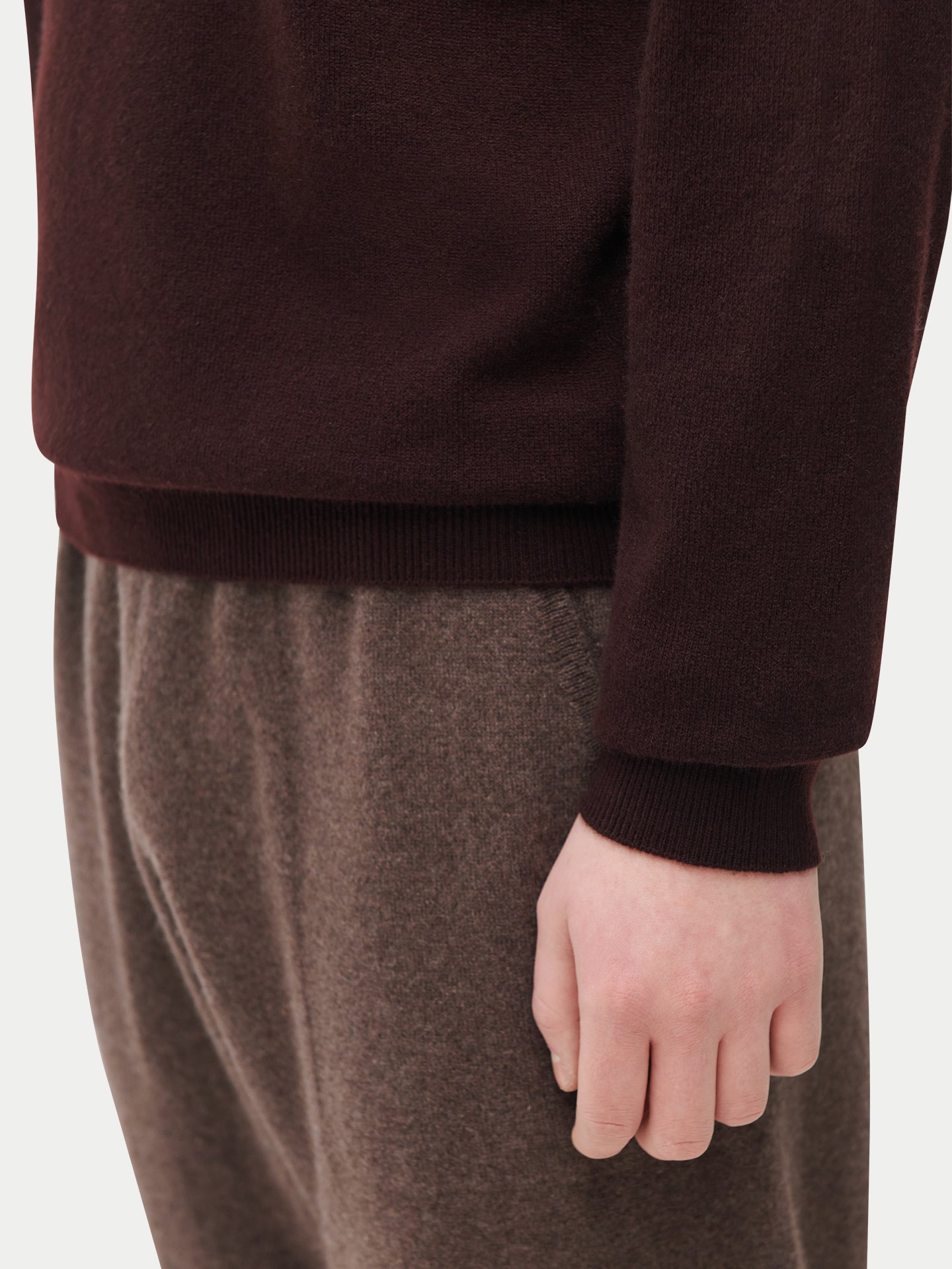Pull col roulé en cachemire Essential pour hommes