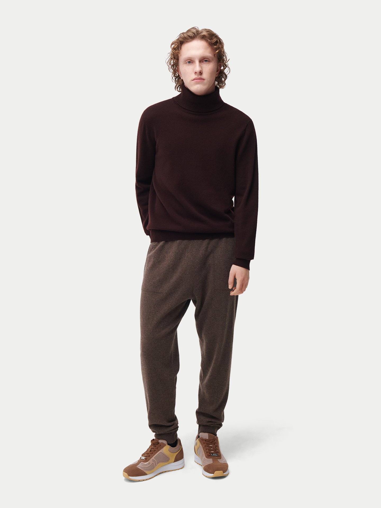 Pull col roulé en cachemire Essential pour hommes