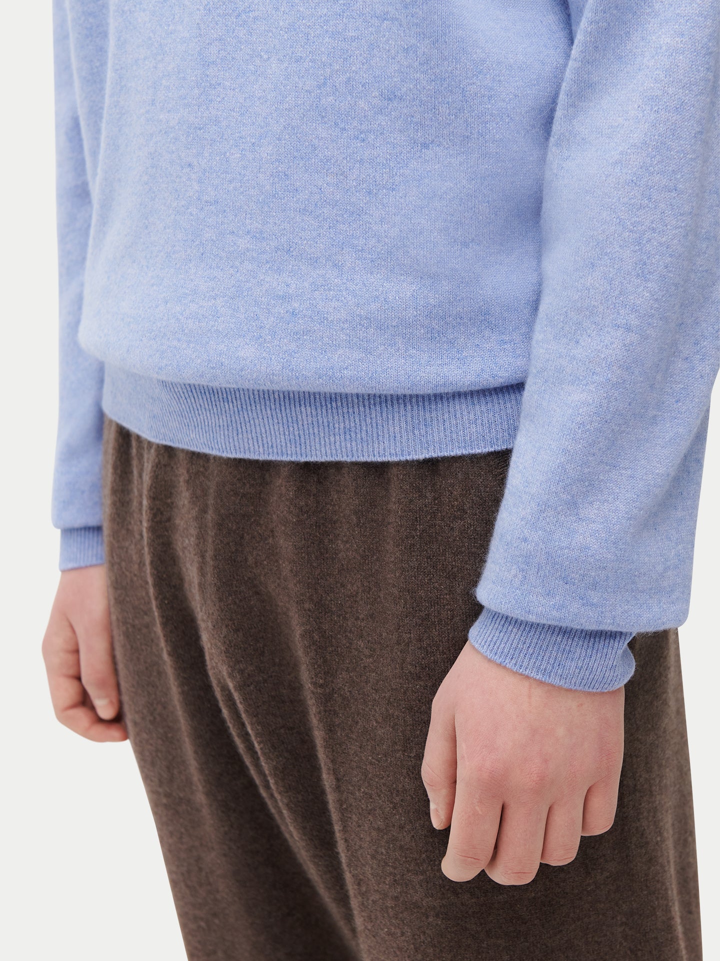Pull col rond en cachemire Essential pour hommes