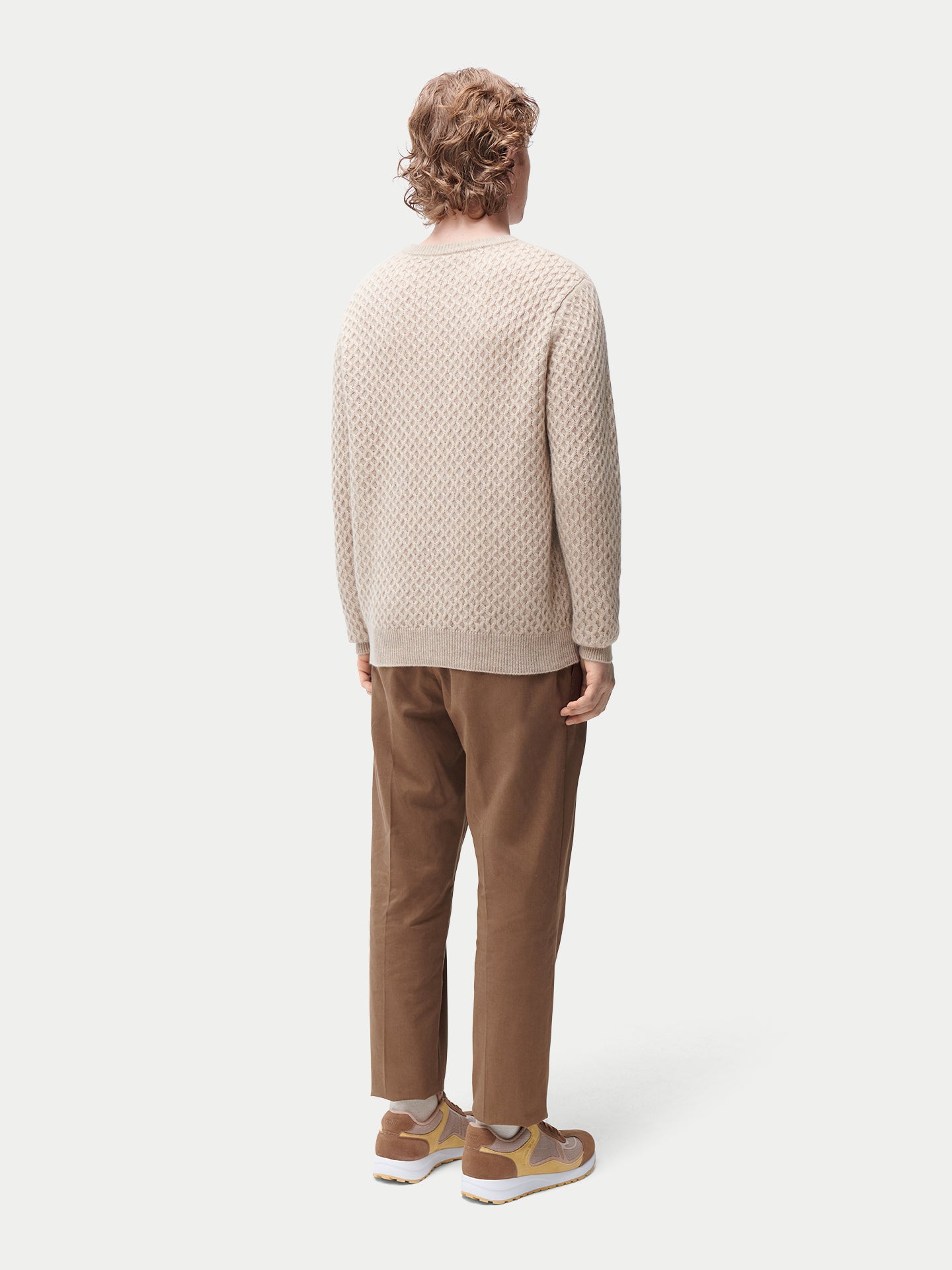 Pull en cachemire à maille torsadée