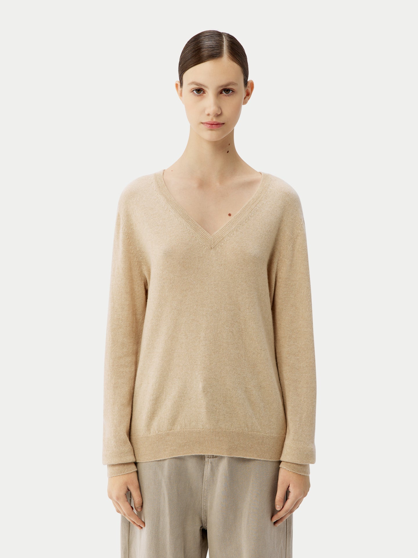 Pull col en V en Cachemire pour femmes Taupe - Gobi Cashmere
