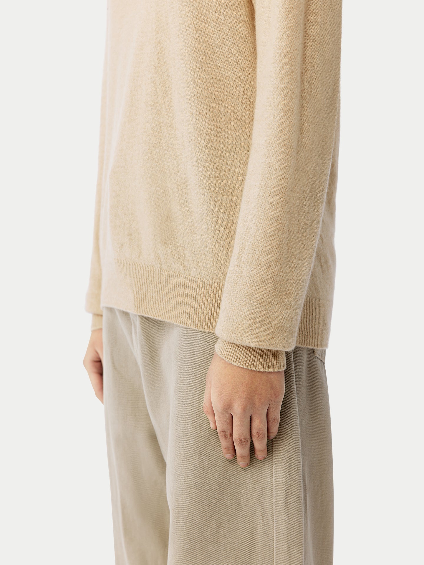 Pull col en V en Cachemire pour femmes Taupe - Gobi Cashmere
