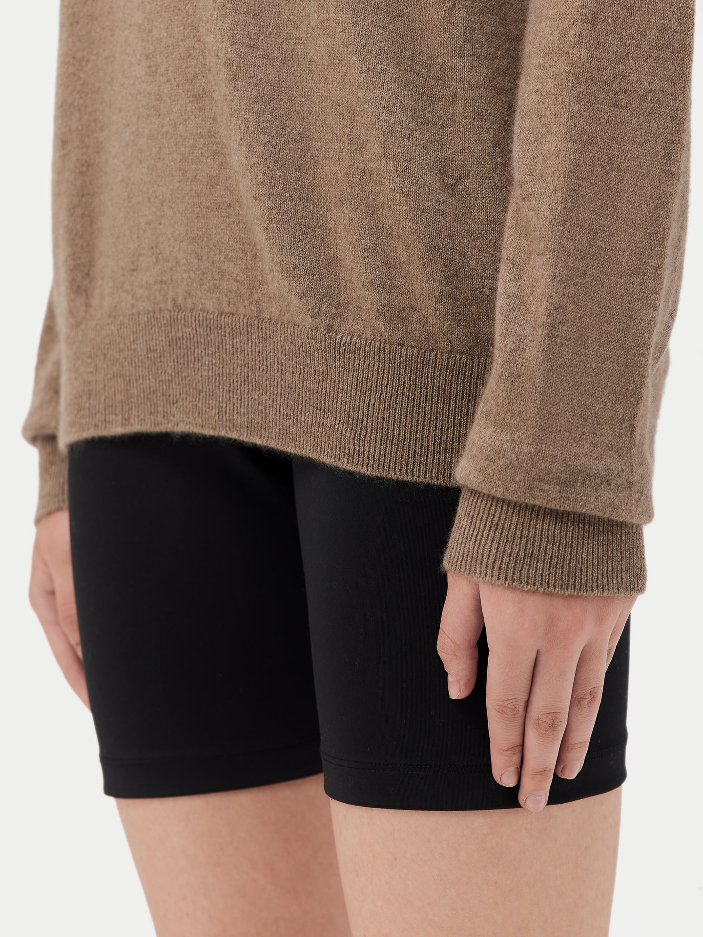 Pull col rond en Cachemire pour femmes Taupe - Gobi Cashmere