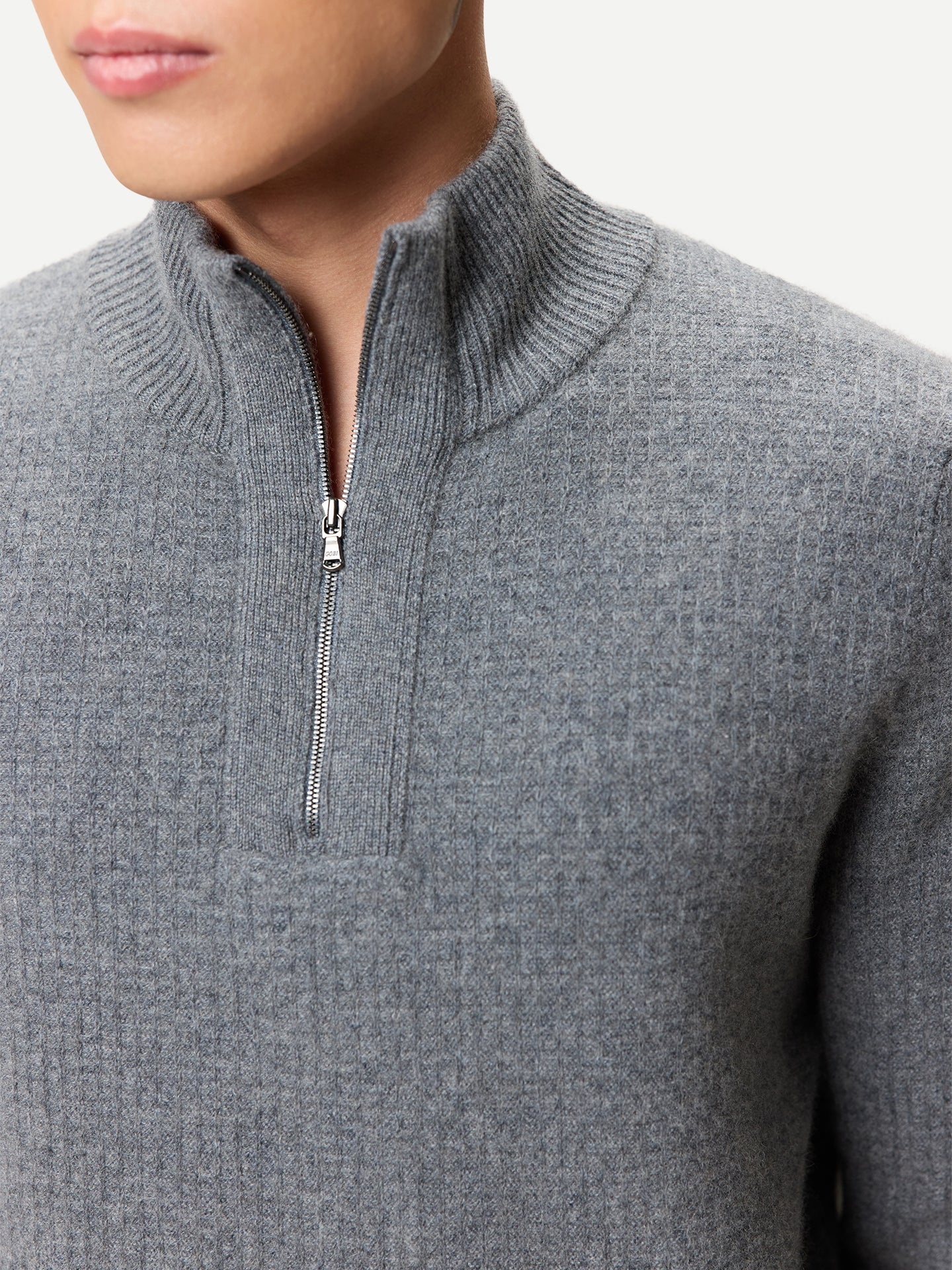 Pull Cachemire Waffle Demi-Zip Homme couleur gris | GOBI Cashmere