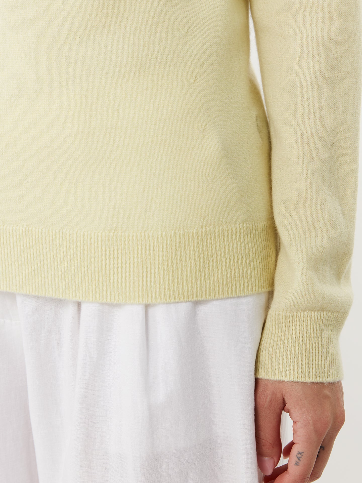 Pull col en V en Cachemire pour femmes vert - Gobi Cashmere