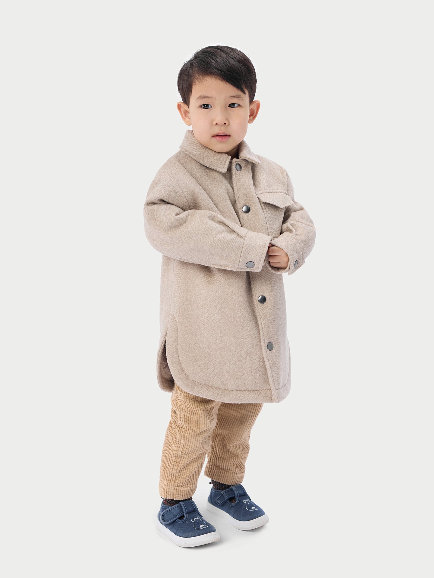 Veste en cachemire de Mongolie cousue par les enfants | GOBI Cashmere