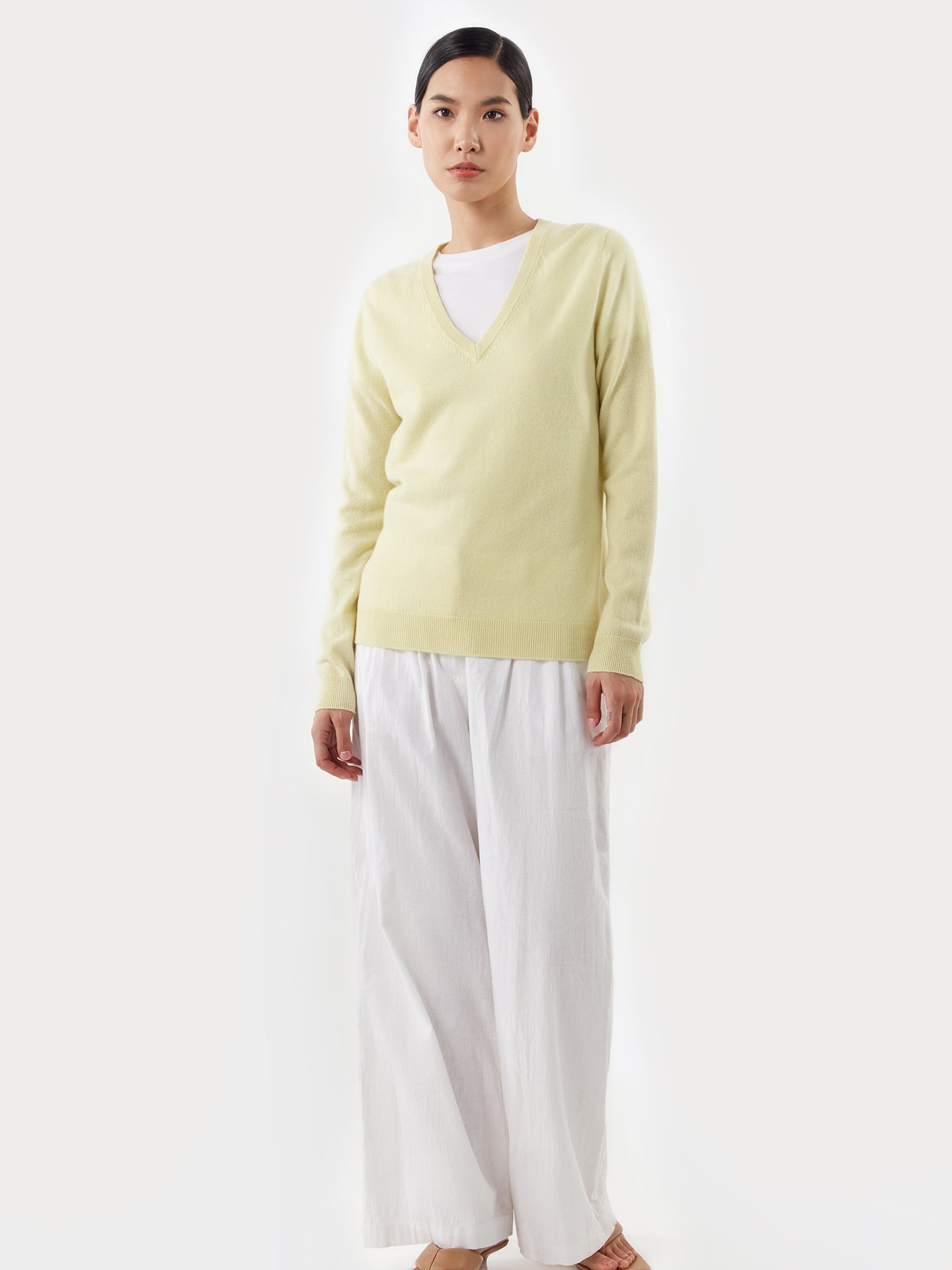 Pull col en V en Cachemire pour femmes vert - Gobi Cashmere