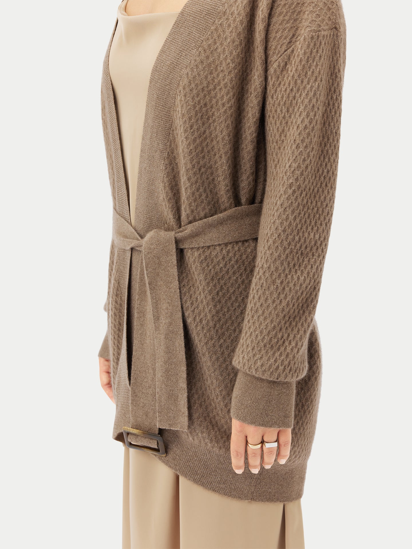 Cardigan en cachemire ceinturé Taupe - Gobi Cashmere