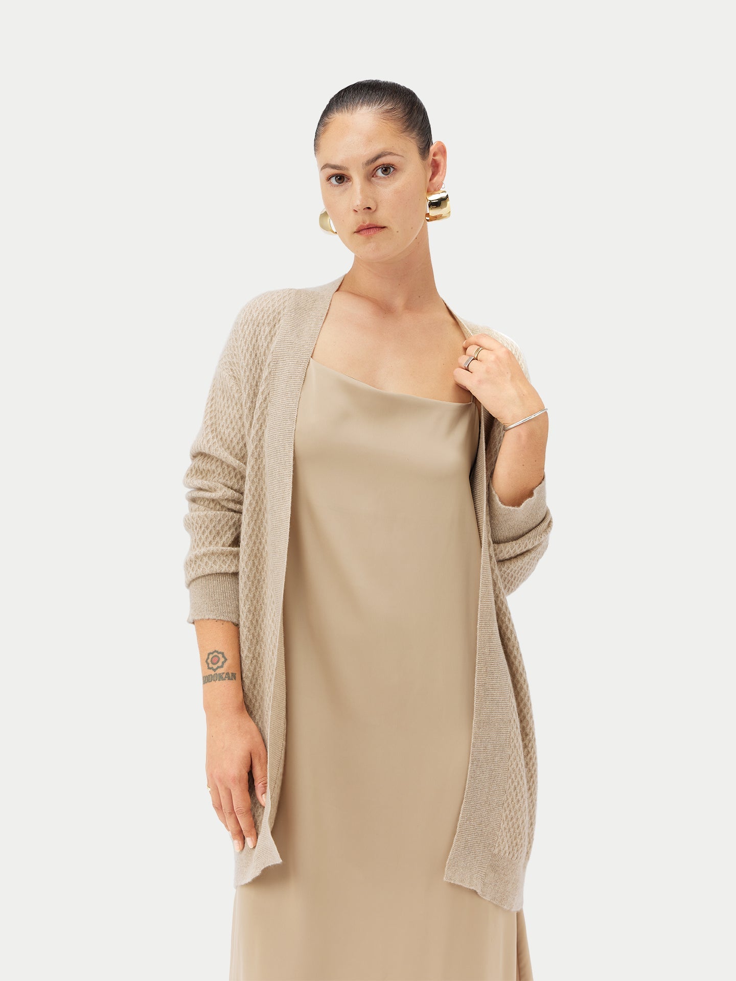Cardigan en cachemire ceinturé Taupe - Gobi Cashmere