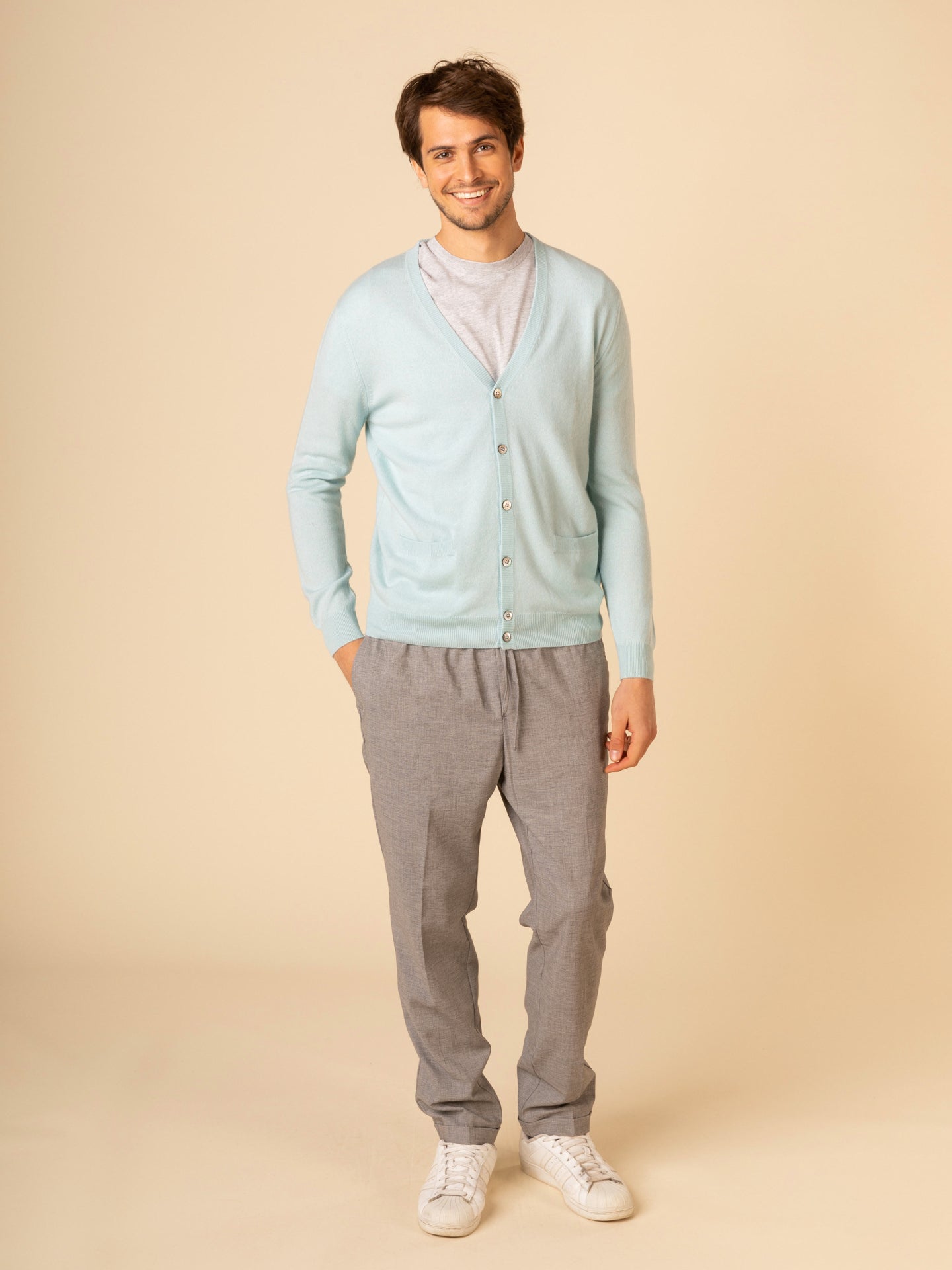 Cardigan a col V en Cachemire pour hommes Marin - Gobi Cashmere