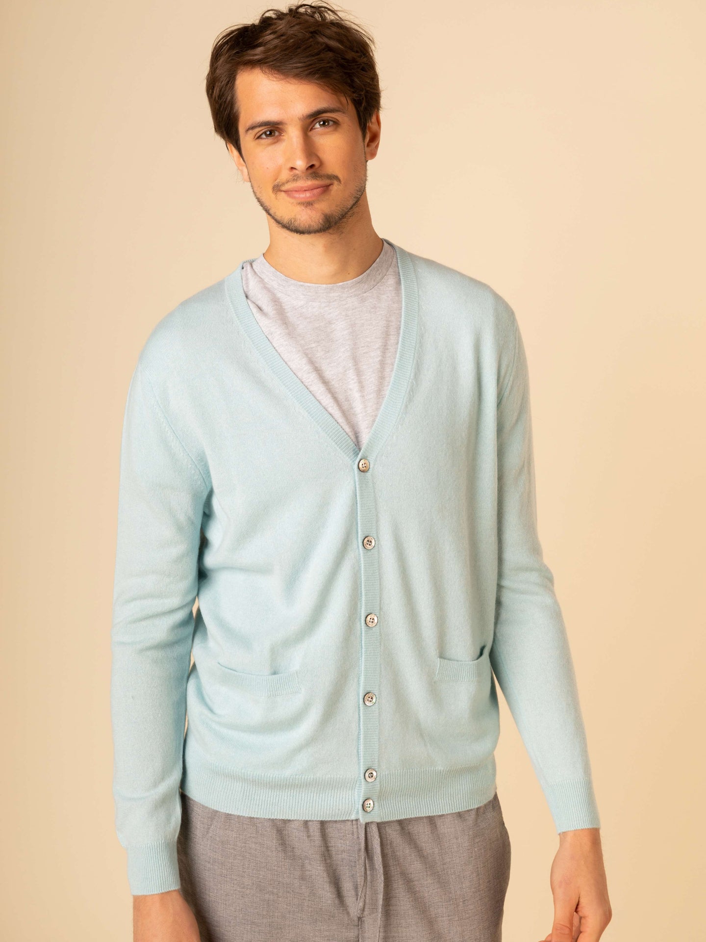Cardigan a col V en Cachemire pour hommes Marin - Gobi Cashmere