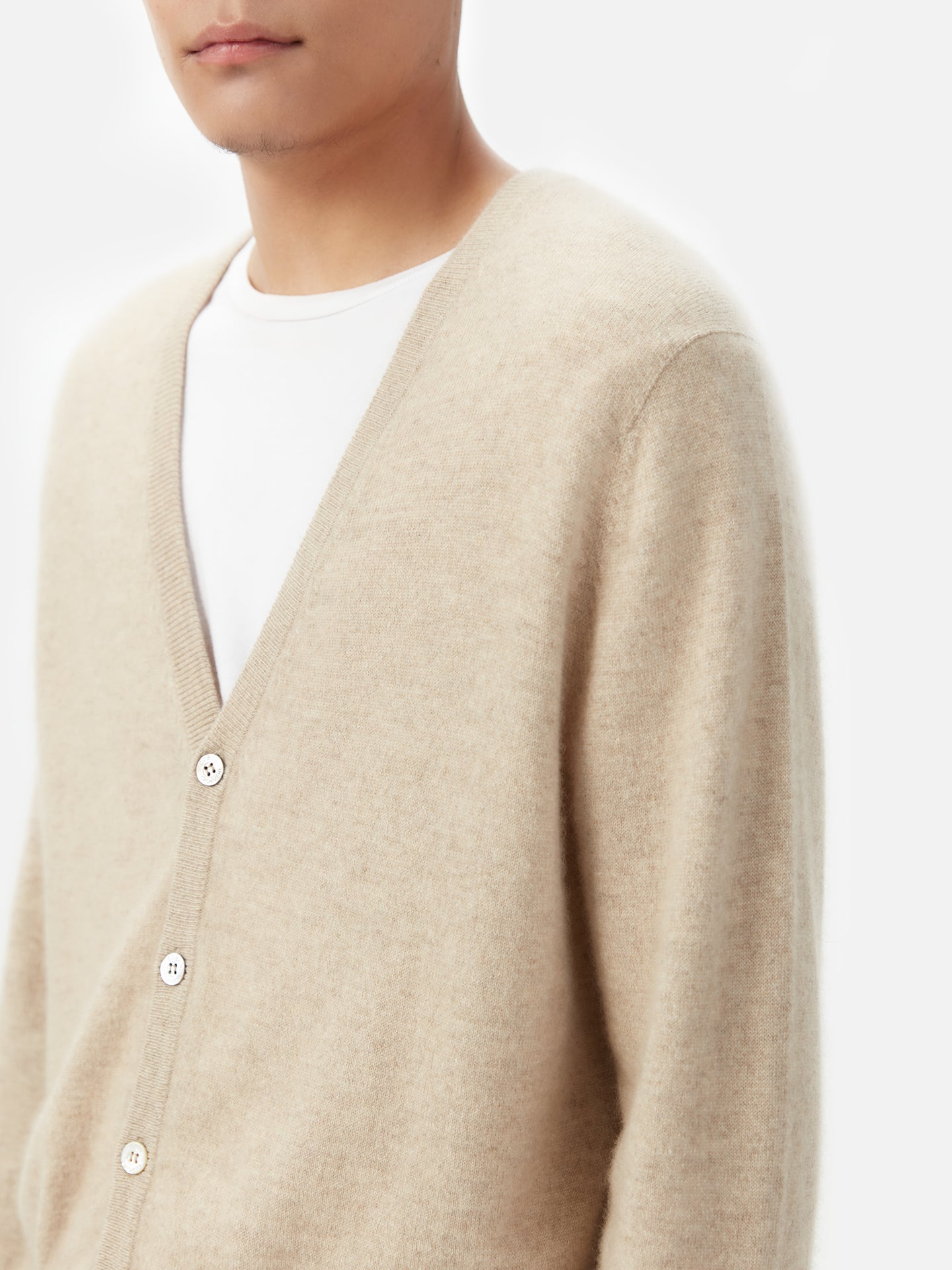 Cardigan a col V en Cachemire pour hommes Taupe - Gobi Cashmere