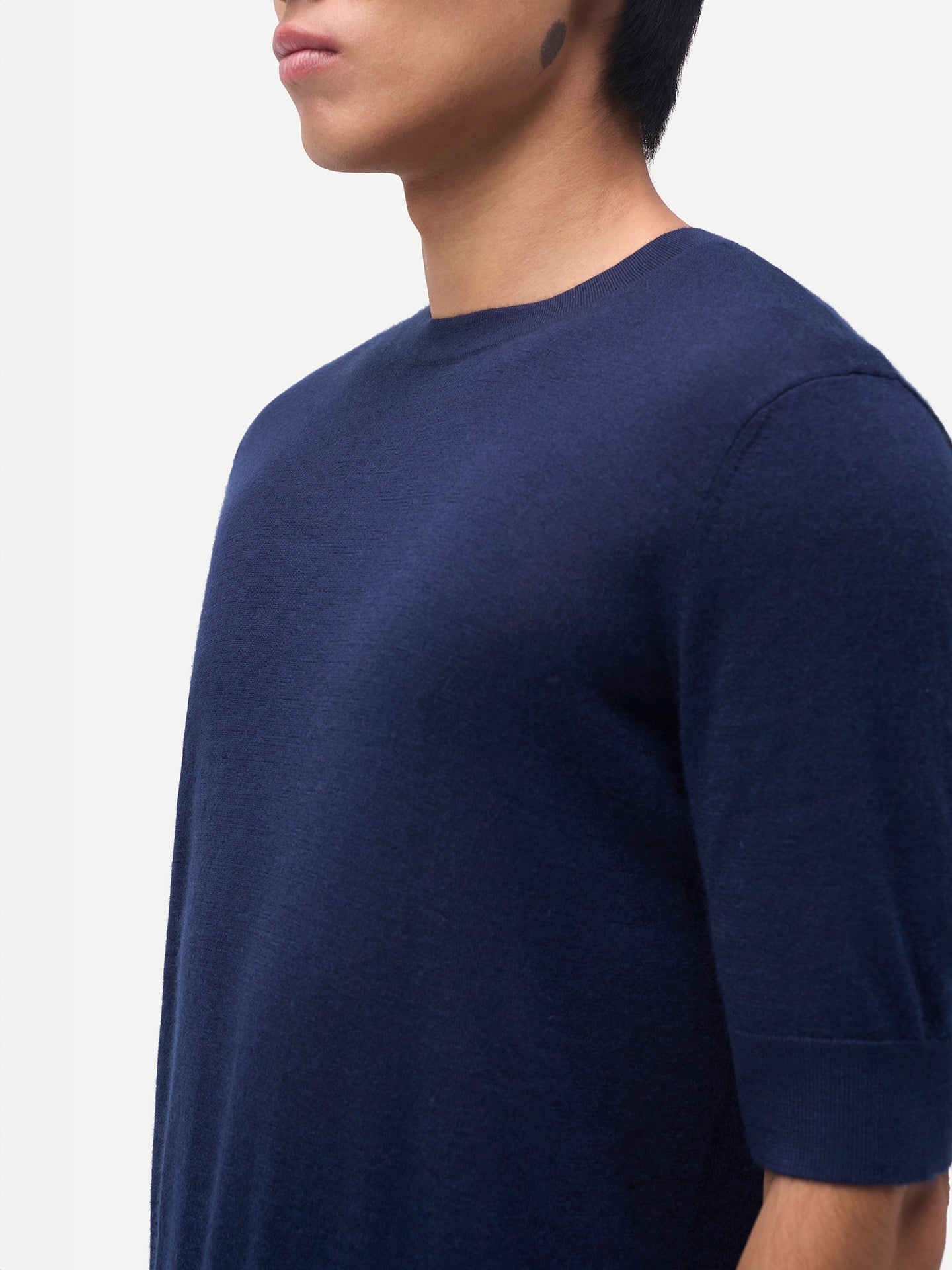 T-shirt en soie et cachemire pour homme couleur navy - Gobi Cashmere