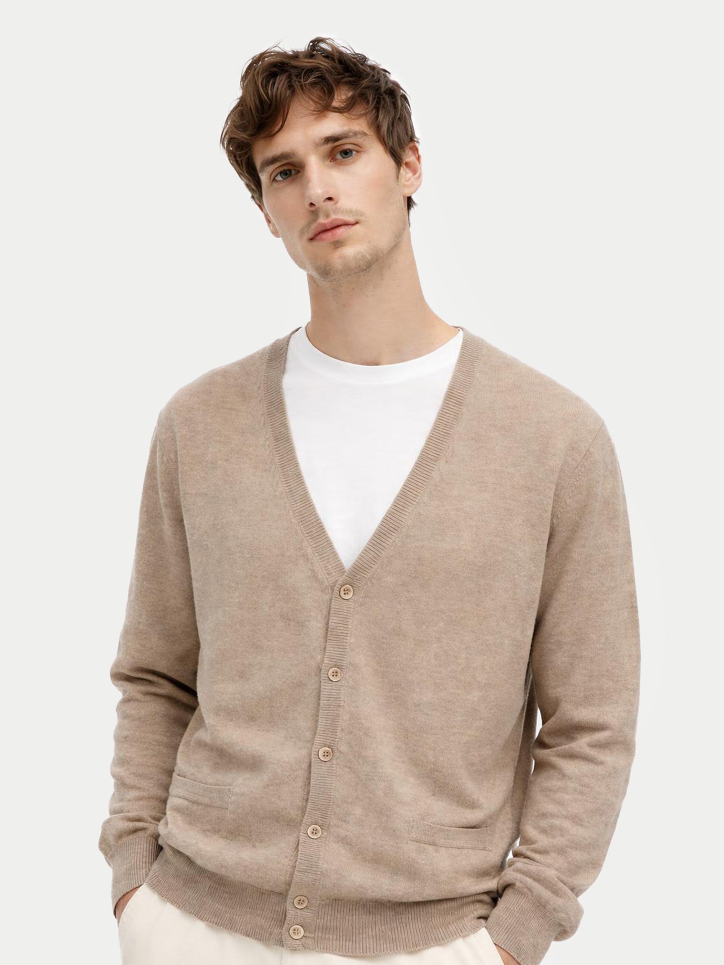 Cardigan col en V en cachemire Essential pour hommes Couleur Organique Taupe - Gobi Cashmere