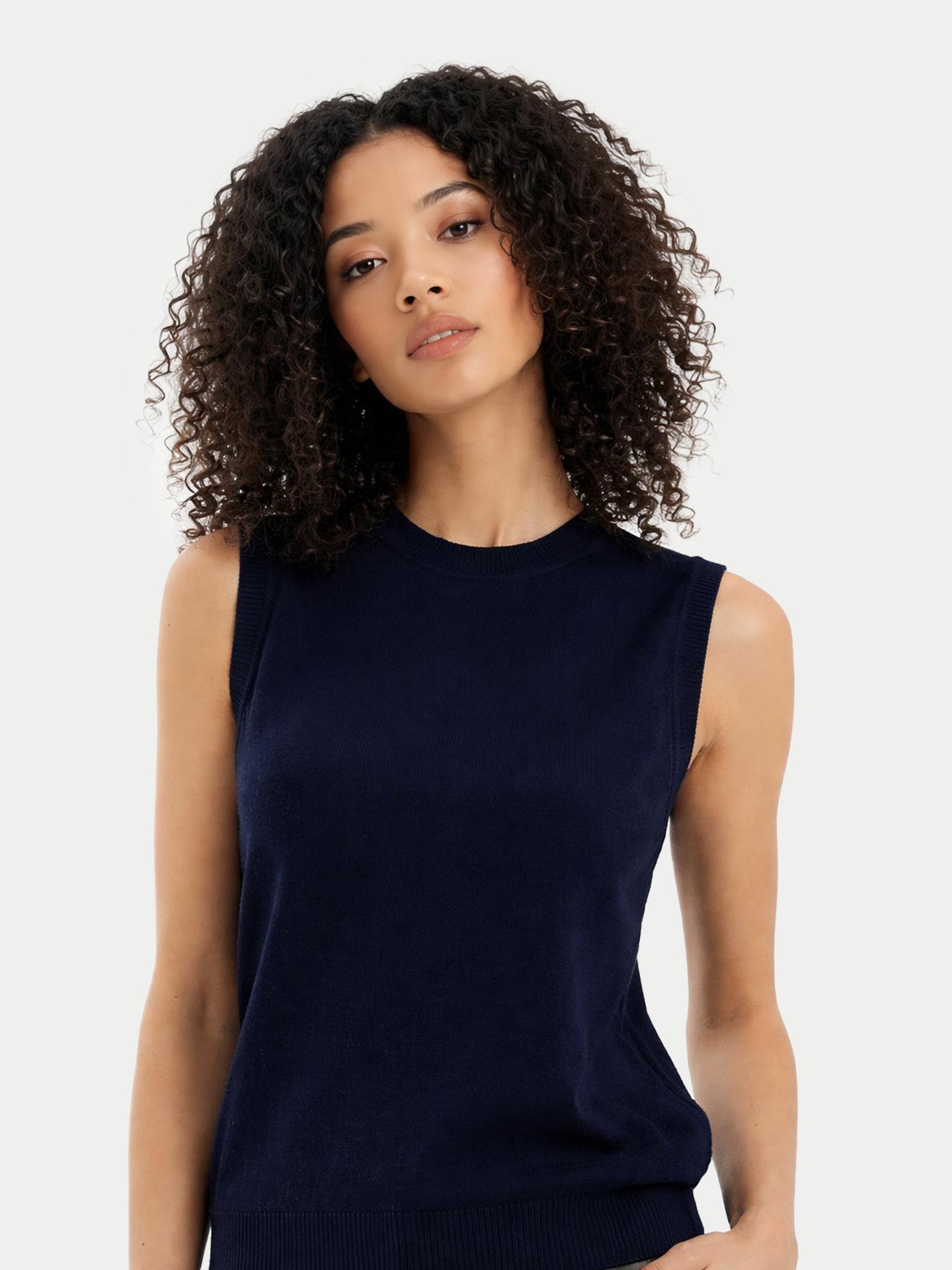 Gilet col rond en cachemire Essentiel pour femmes