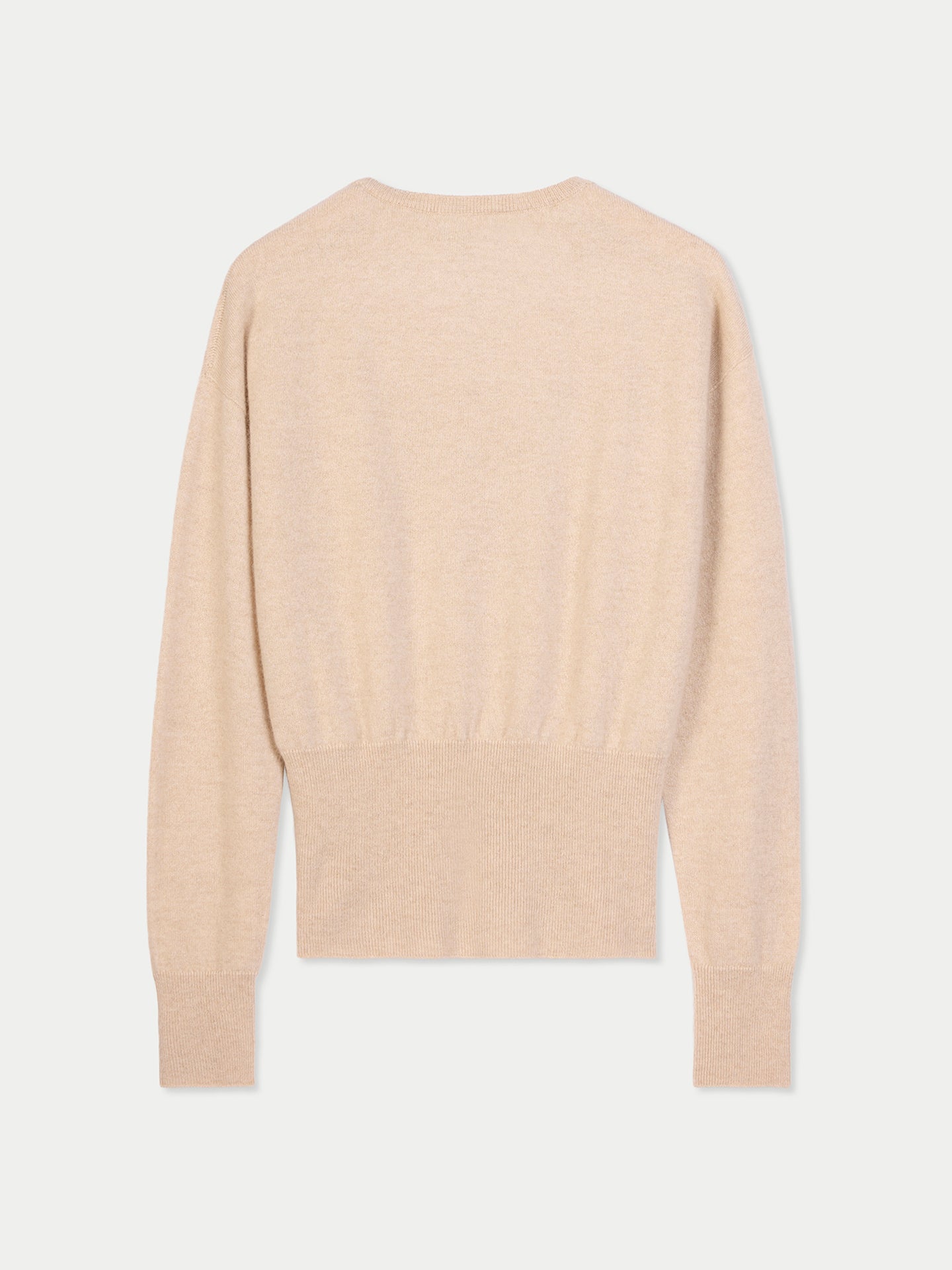 Vue de dos d'un pull beige à manches longues, avec poignets et taille côtelés, sur fond gris clair. #color_beige