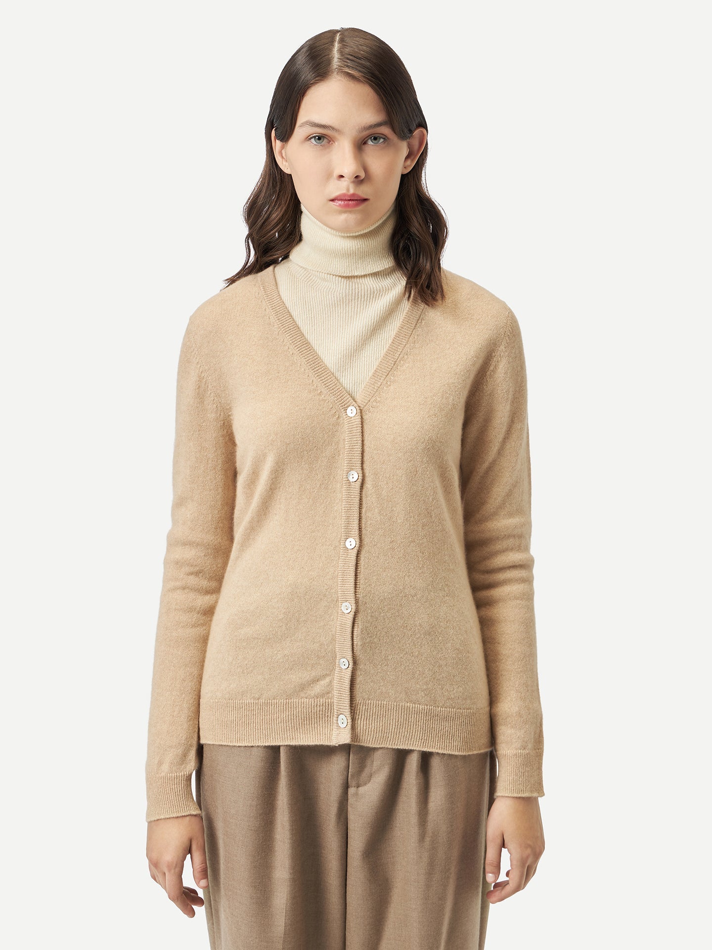 Cardigan col en V en Cachemire pour femmes Beige - Gobi Cashmere