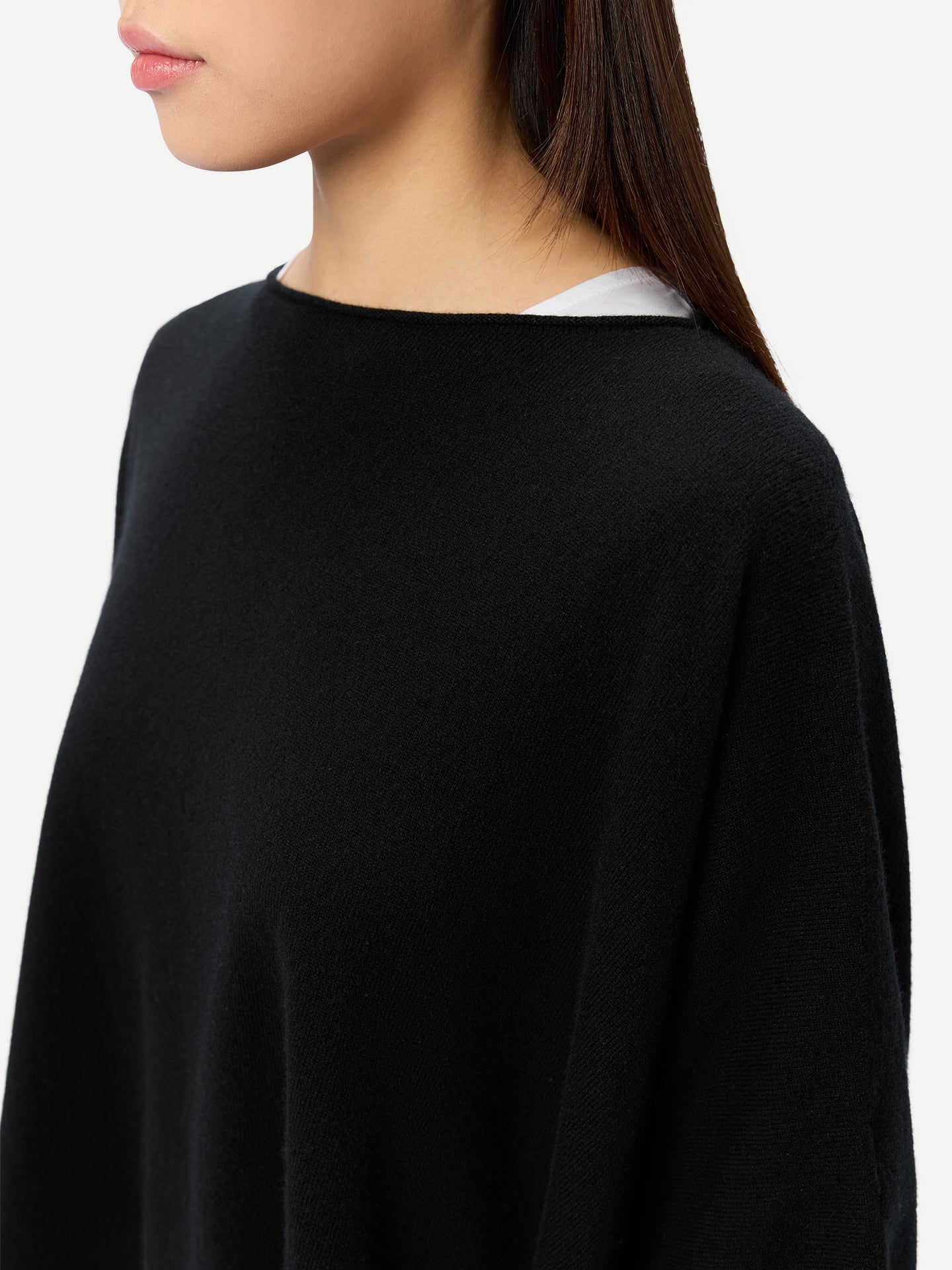 Poncho en cachemire 3D seamless femme couleur noir | GOBI Cashmere
