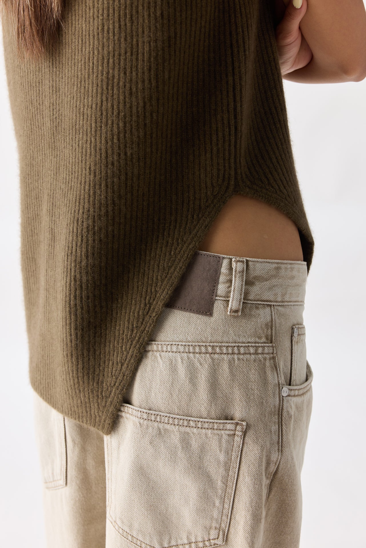 Gilet Cachemire Col Roulé Femme couleur marron | GOBI Cashmere