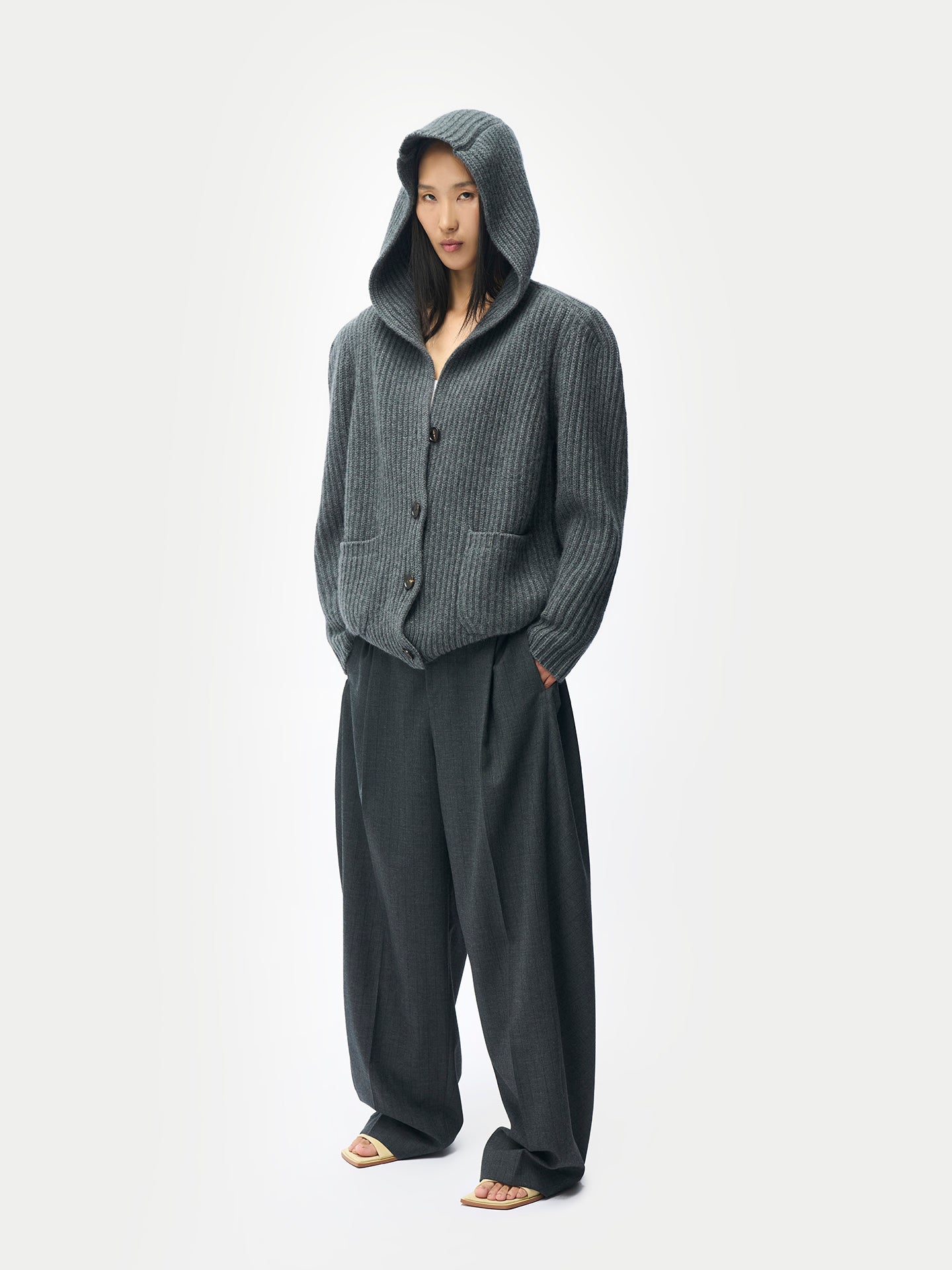 Cardigan en cachemire femme à épaules larges Couleur Gris | GOBI